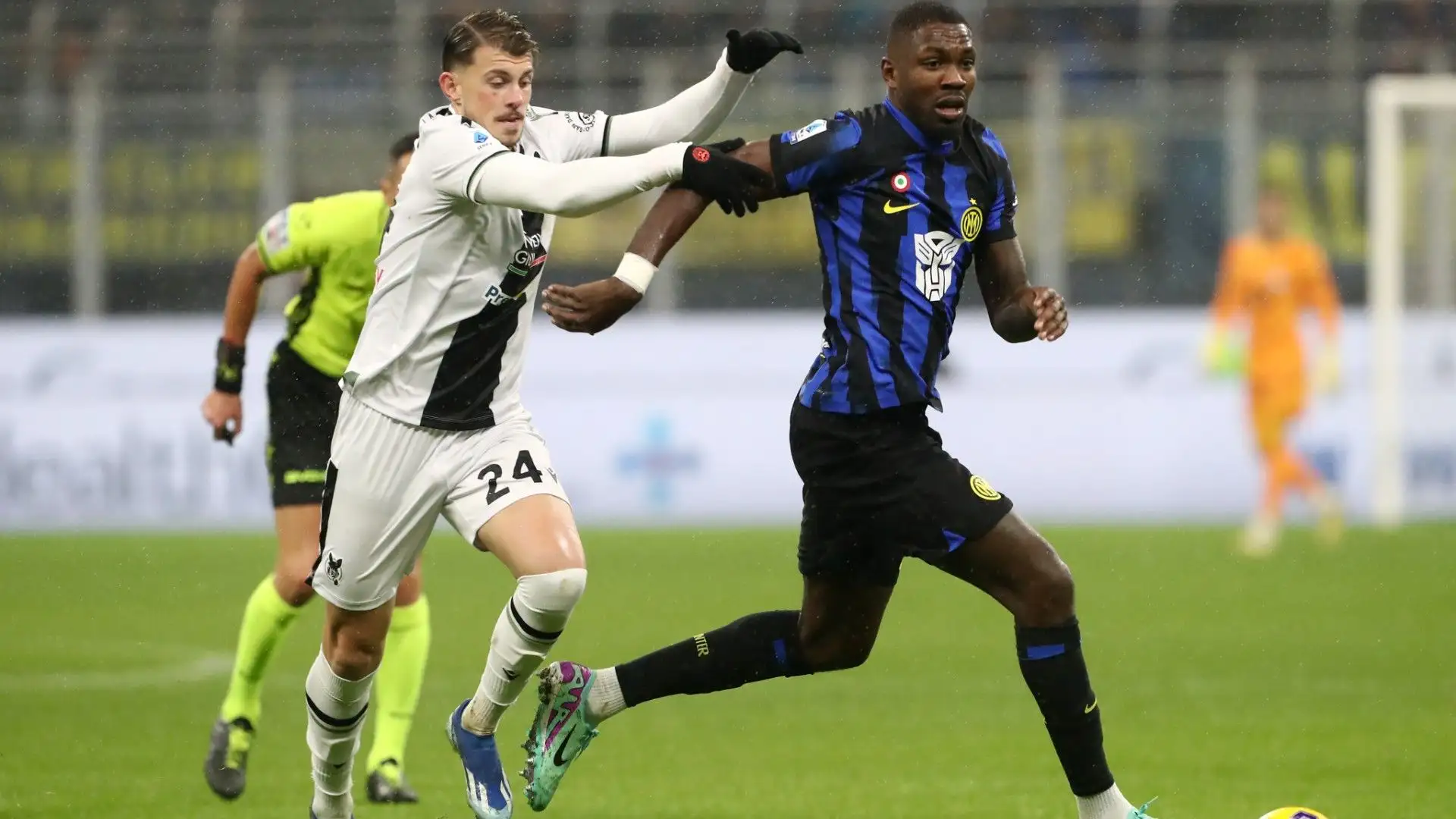 Secondo le ultime indiscrezioni, pare che il Diavolo abbia già avuto un primo contatto con l'Udinese