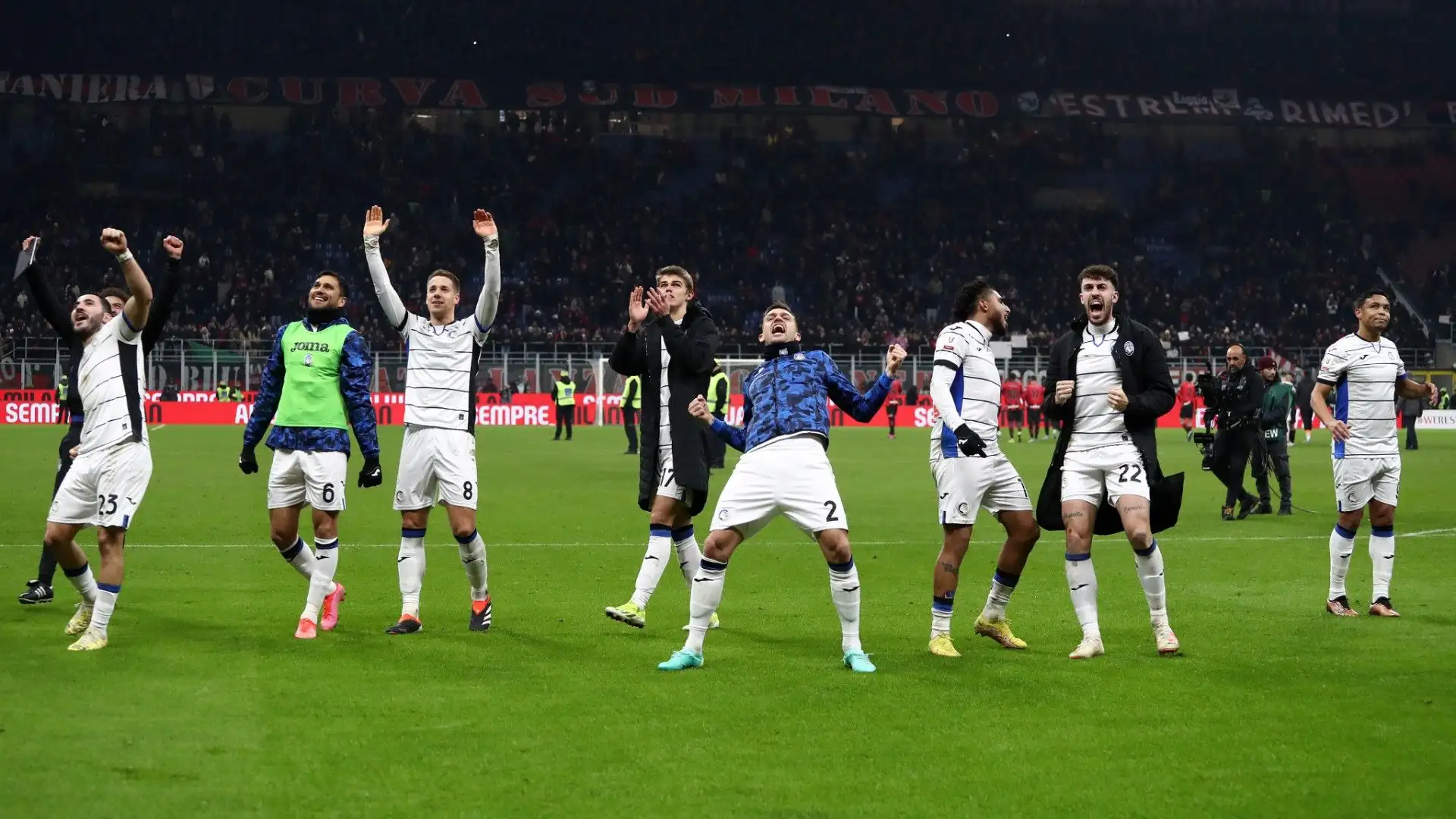 I rossoneri sono andati in vantaggio con un bellissimo gol di Leao

