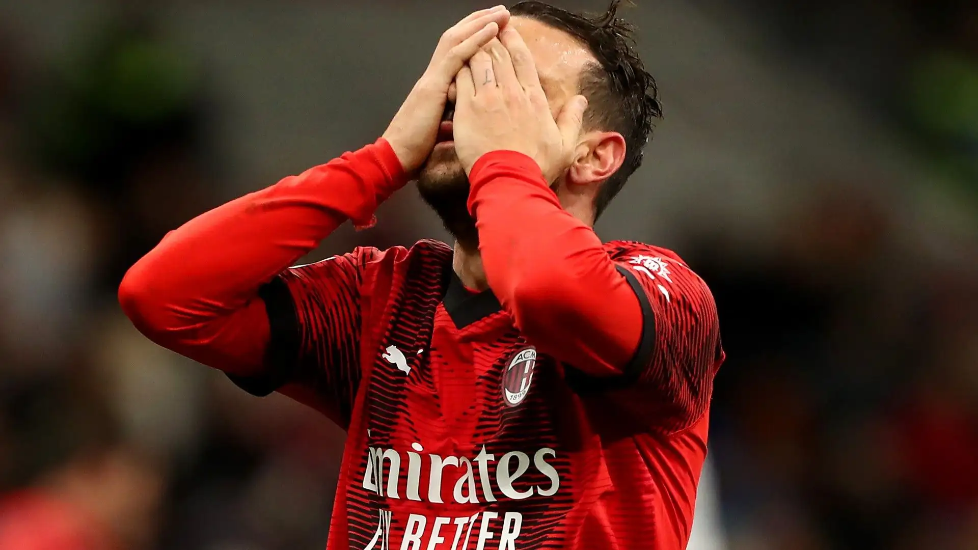 Cresciuto tra Roma e Crotone, il club capitolino l'ha poi spedito in prestito al Valencia e al PSG prima di venderlo al Milan
