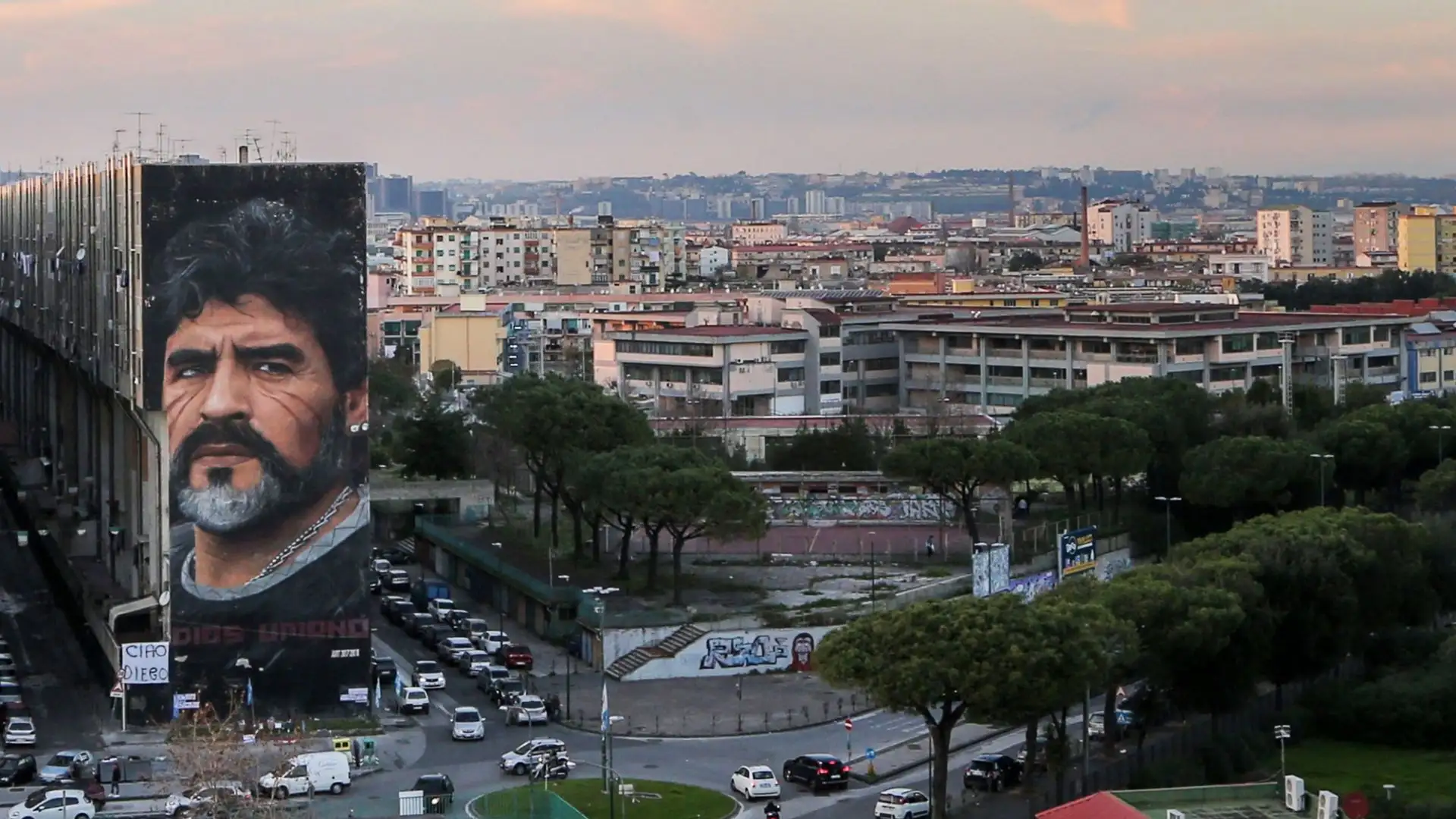 Dal 2 febbraio partono le demolizioni: meno di un mese per godere del murale dell'indimenticato Dieguito