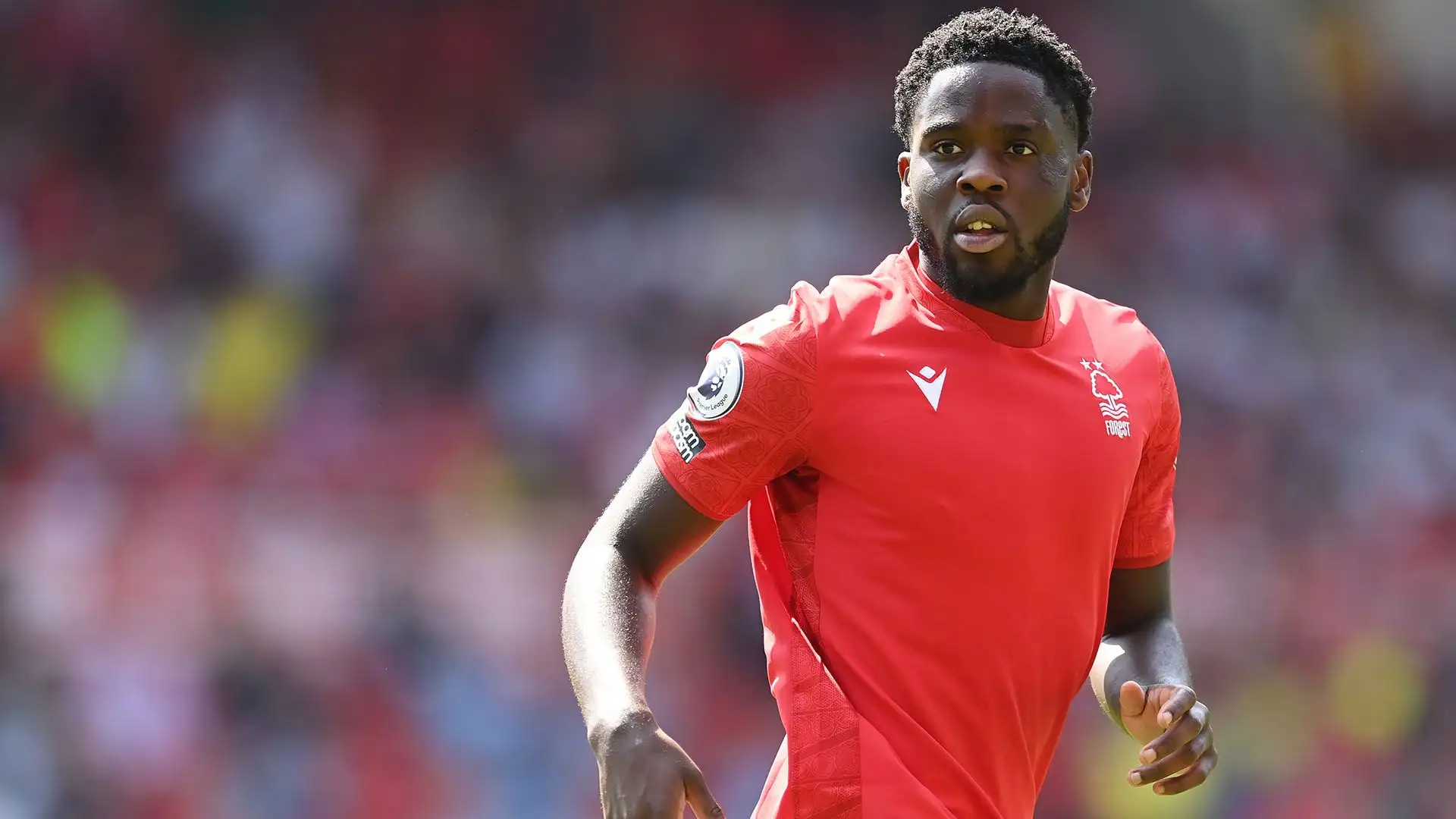 Il centrocampista gioca nel Nottingham Forest e ha un contratto fino al 2026
