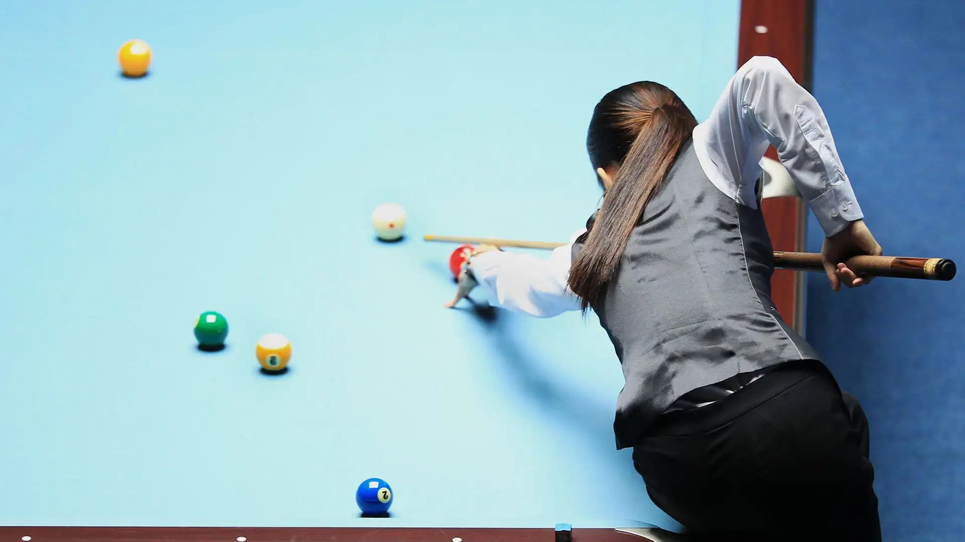 Ha vinto per tre volte l'All Japan Championship, specialità 9-ball