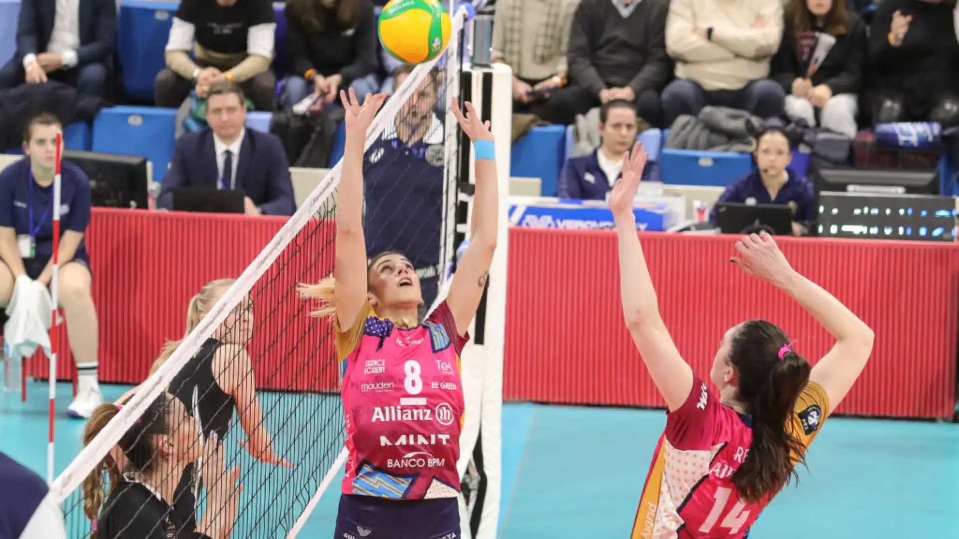 Sullo 0-2, Milano ha cominciato a giocare meglio.