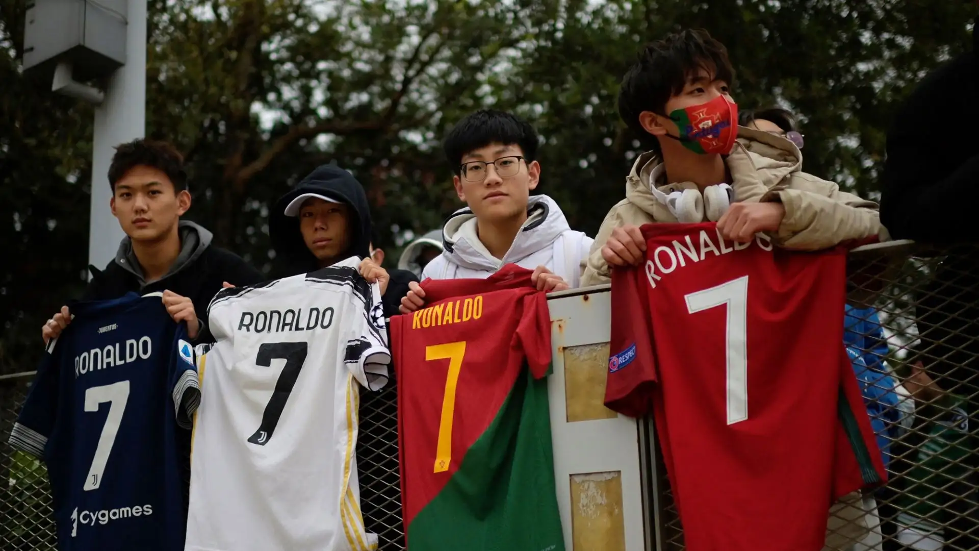 "Ci sono cose che non puoi controllare - ha scritto Ronaldo in una nota -. In 22 anni non ho avuto molti infortuni, quindi sono molto triste"