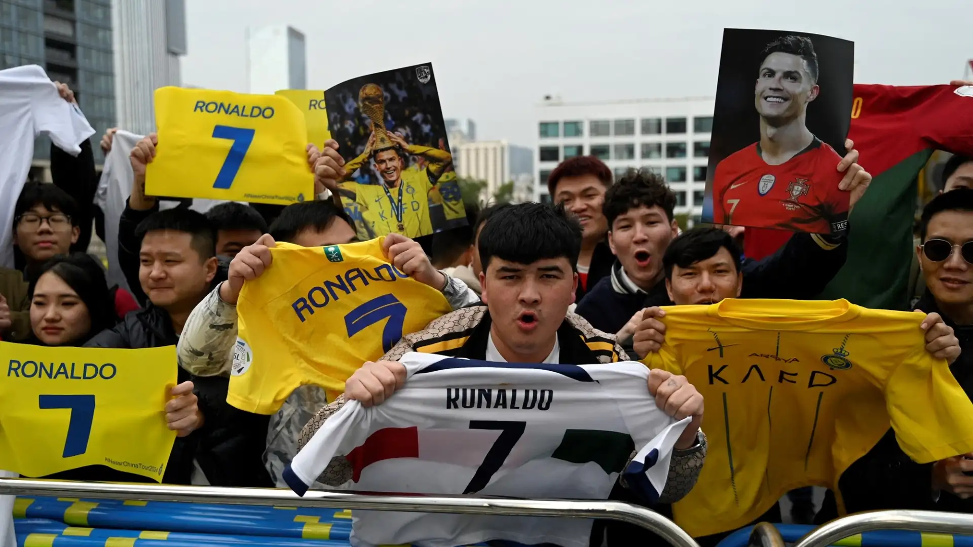I tifosi cinesi, delusi, hanno assaltato l'hotel dell'Al-Nassr alla ricerca disperata di un autografo
