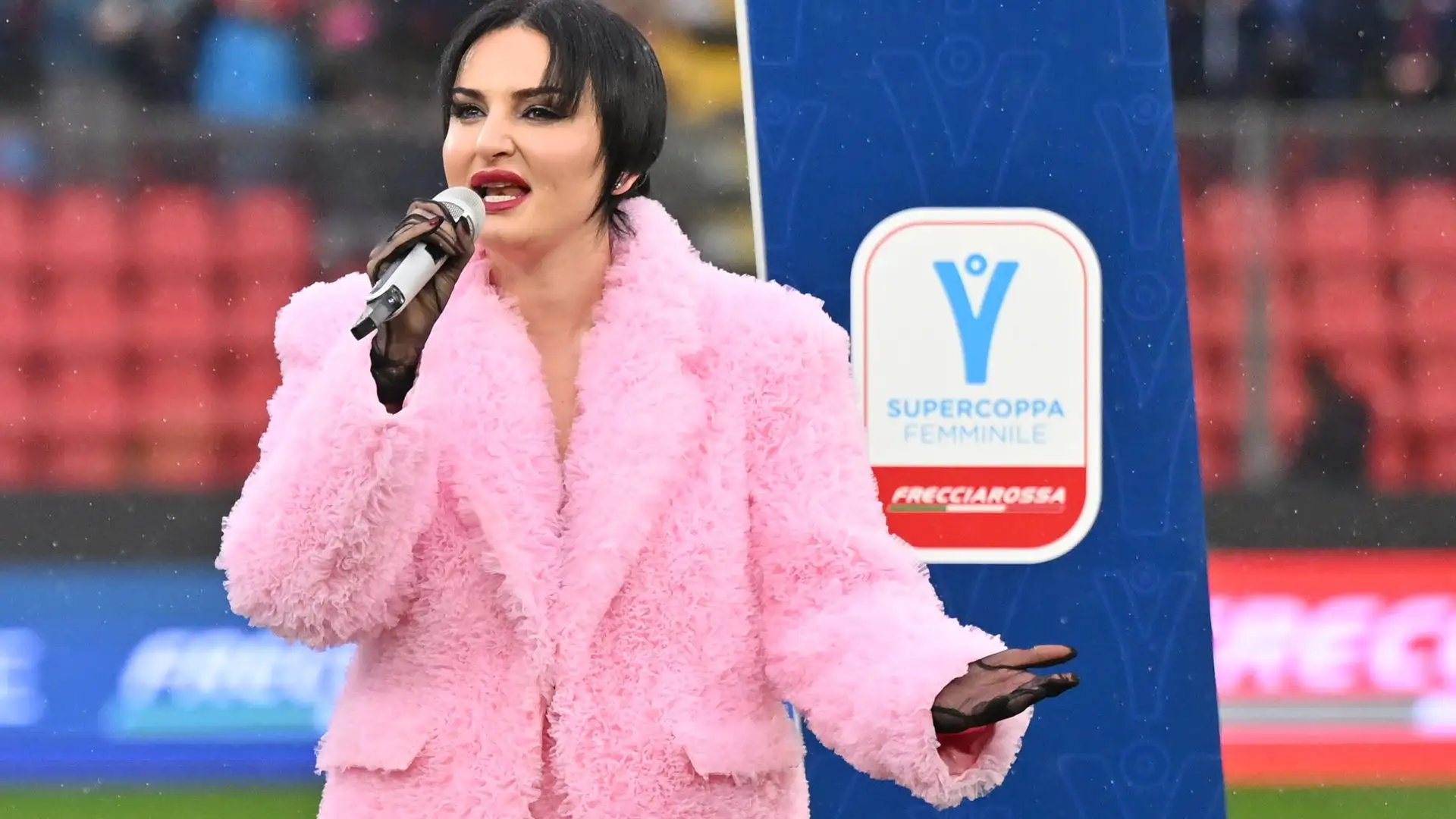 I fan della cantante lucana sono tornati a criticare la scelta di escluderla