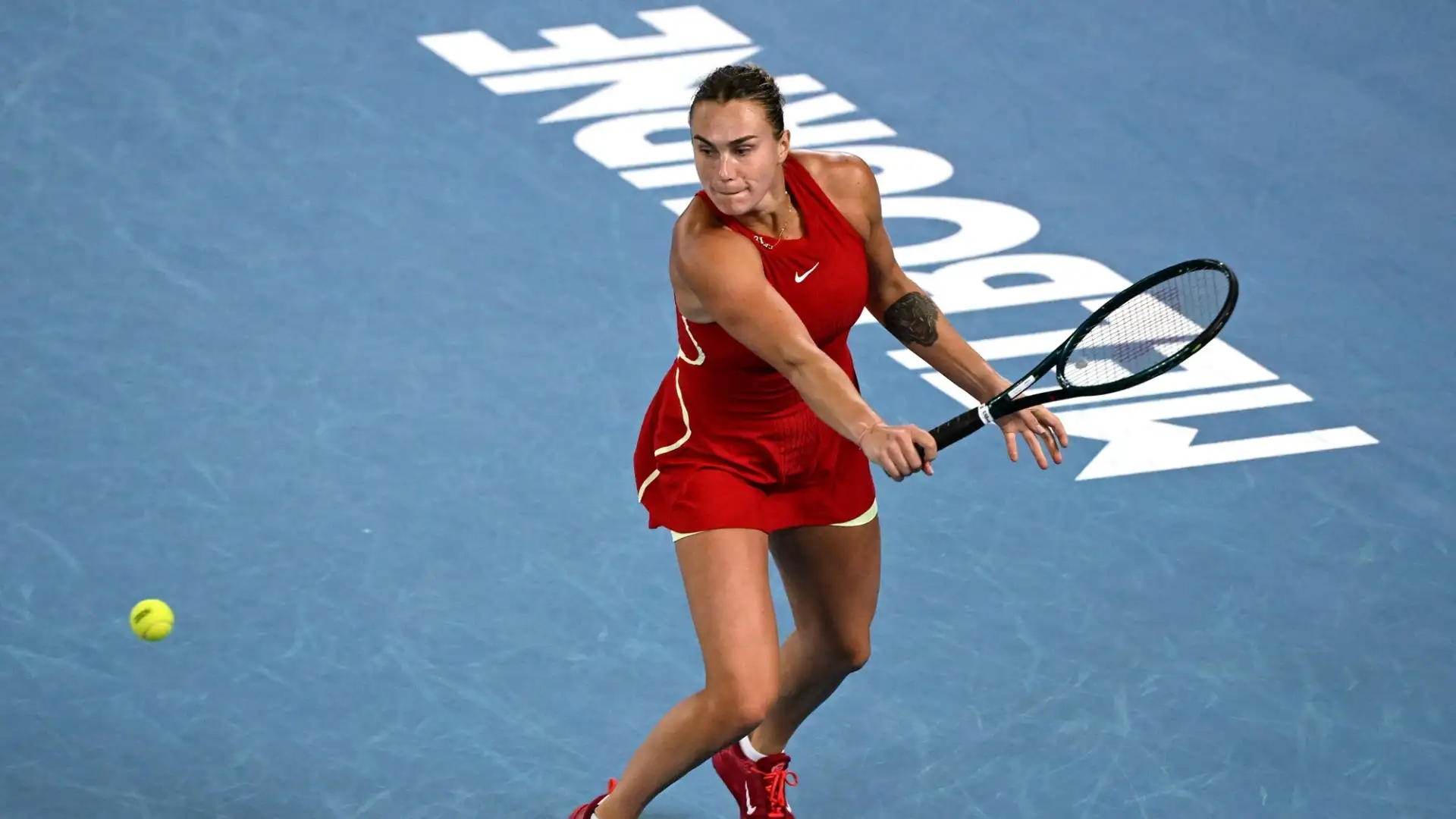 La Sabalenka, tra le primissime favorite del torneo e detentrice del titolo, affronterà al prossimo turno la ceca Fruhvirtova