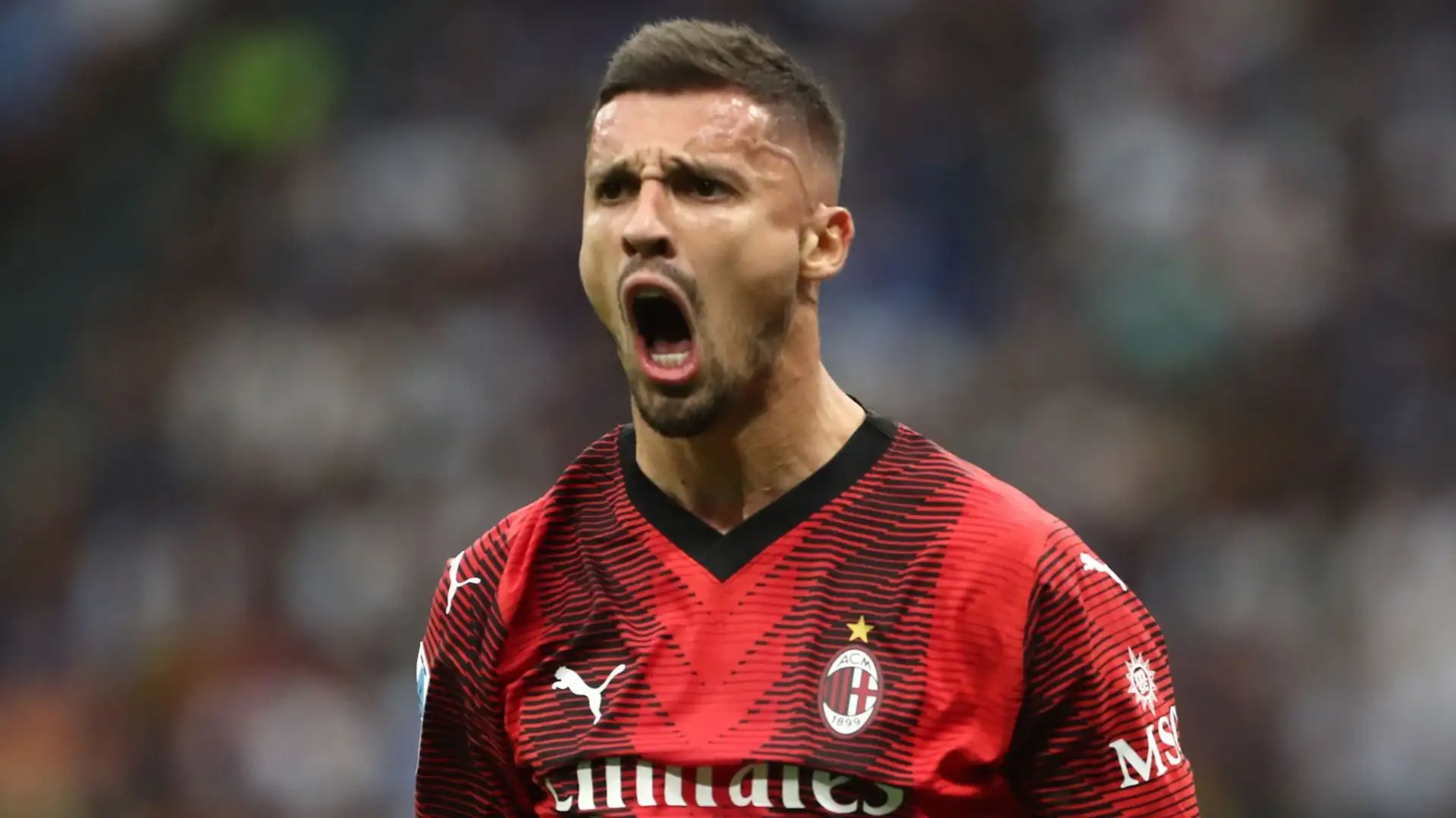 Il Milan ha spiegato agli agenti che si siederà al tavolo con il Fenerbahce se arriverà un'offerta da almeno 4/5 milioni di euro