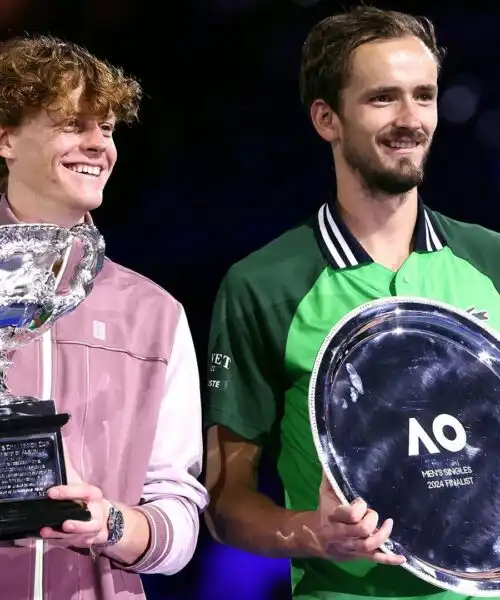 Jannik Sinner, i rivali si inchinano: i messaggi di Djokovic, Alcaraz e Medvedev