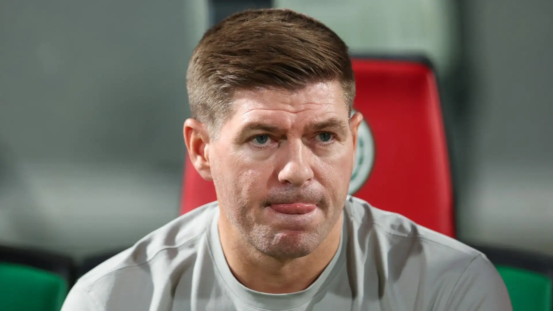 Steven Gerrard guadagna tantissimo all'Al-Ettifaq ma al cuore non si comanda
