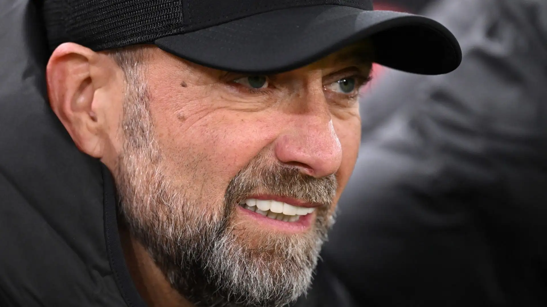 "Non ho più forze" ha detto Klopp in un videomessaggio
