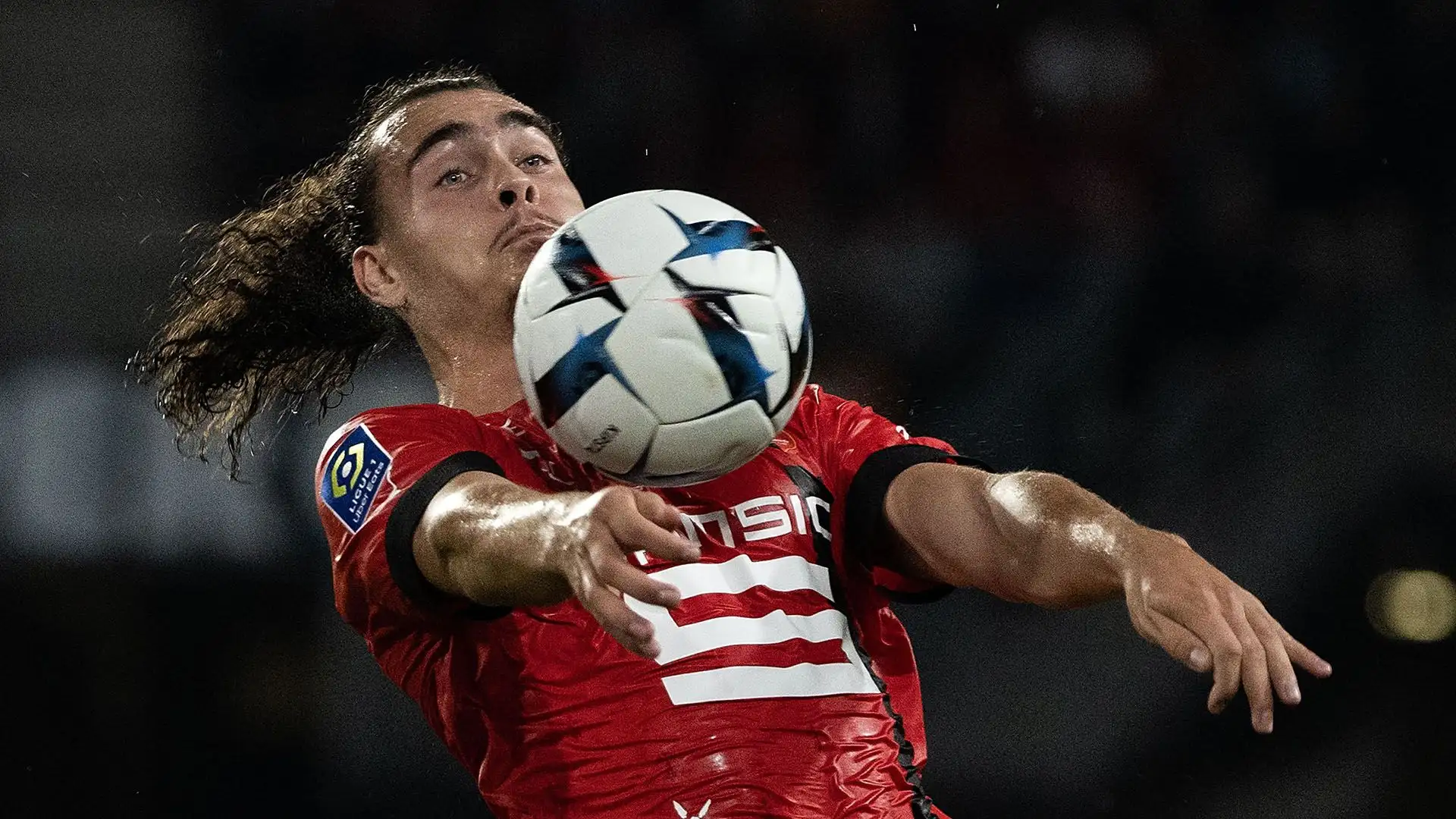 Arthur Theate ha un contratto fino al 2027