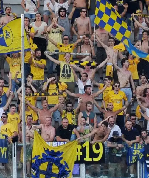 Parma demolito a Modena, ne approfittano Cremonese e Venezia: sono a -4