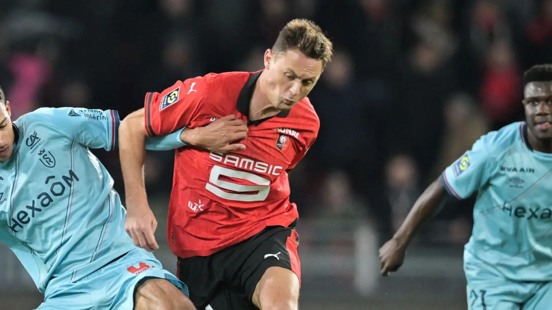 Il 35enne ex Roma, Manchester United e Chelsea ha rotto con il Rennes