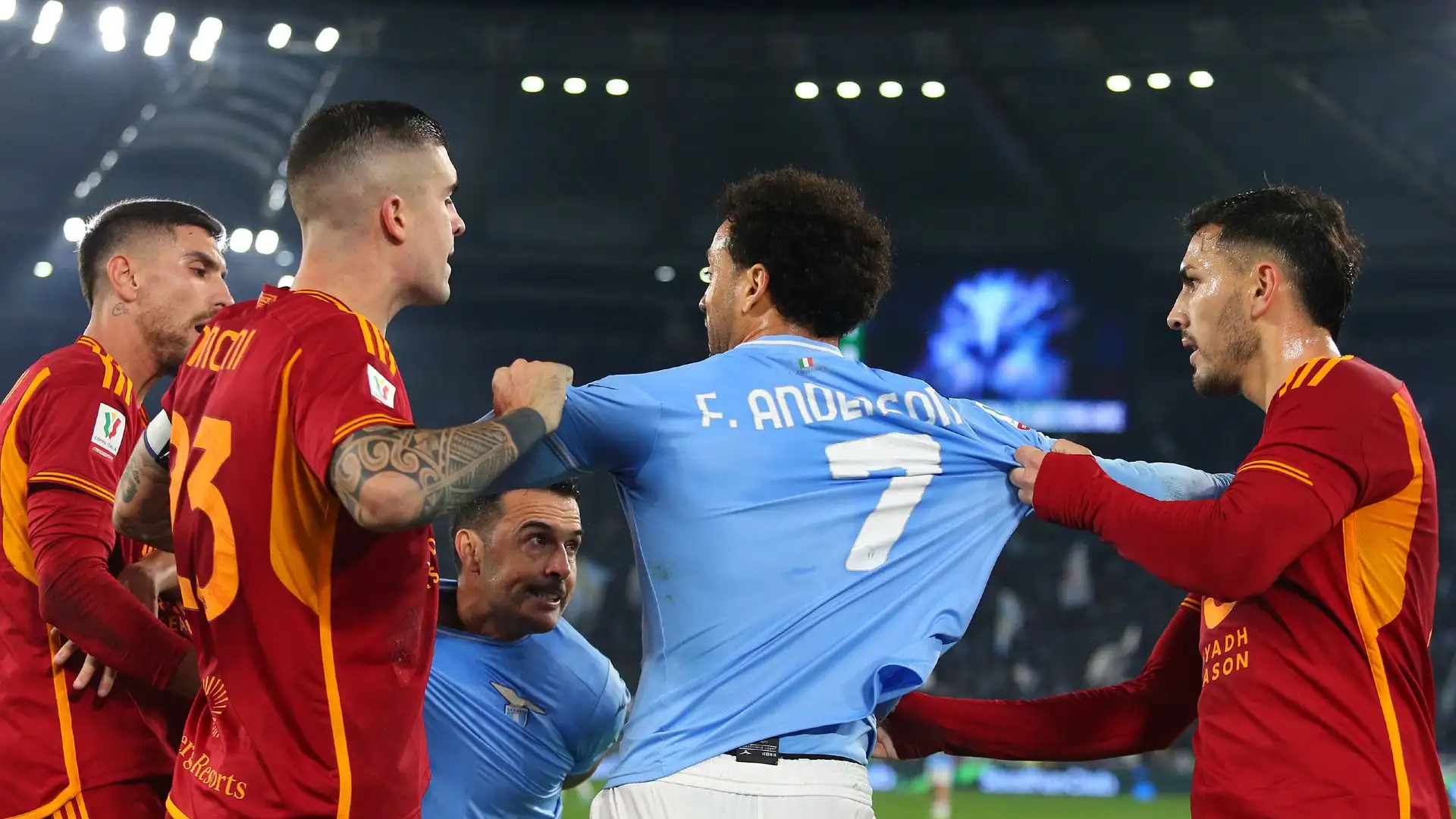 Due gli espulsi tra i giallorossi