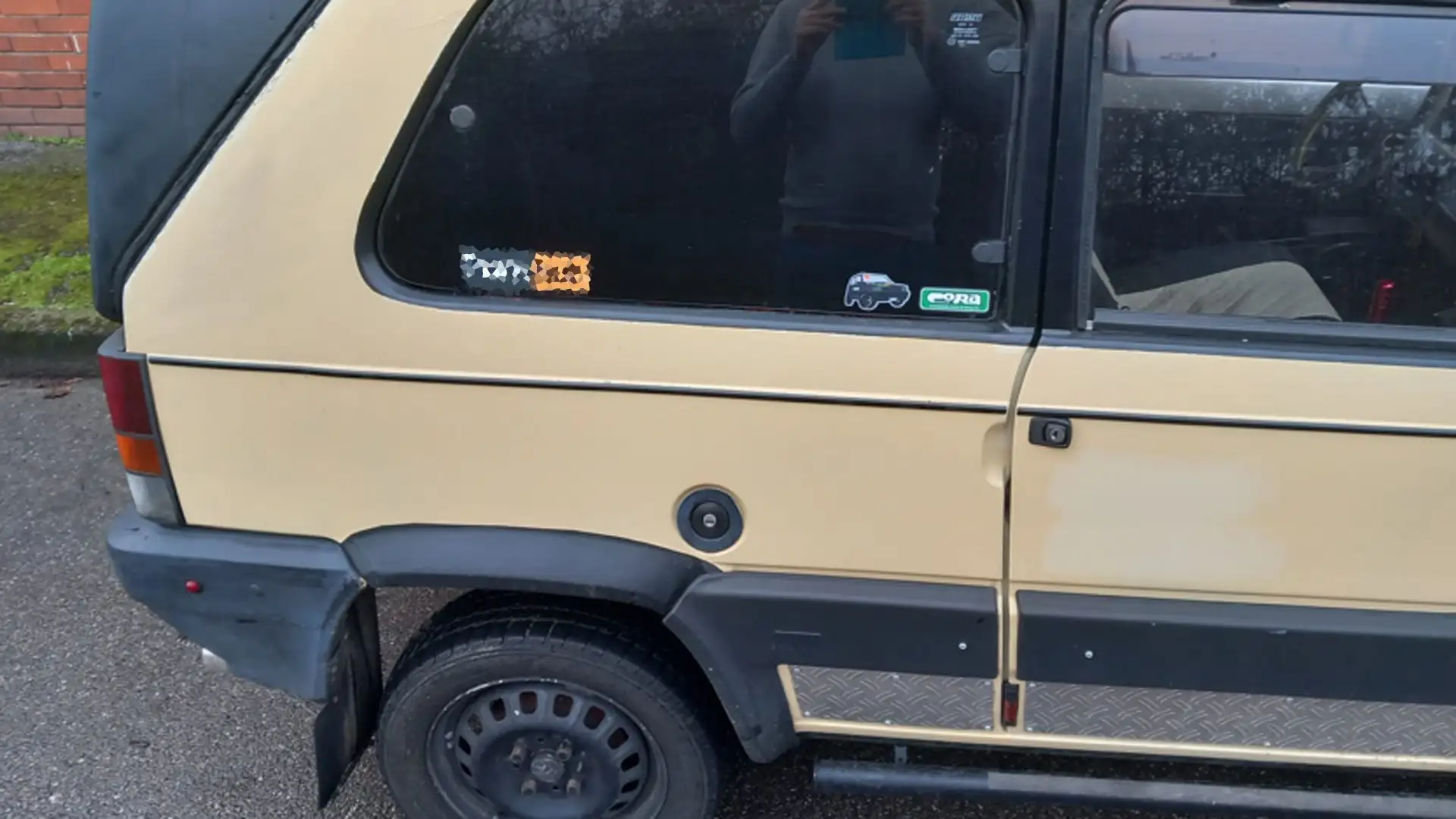 A irritarlo un giornalista elvetico