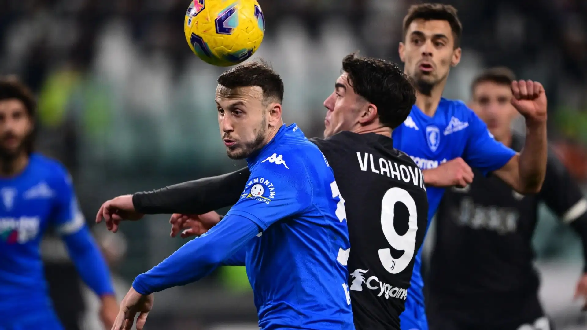 Al massimo Vlahovic si accomoderà in panchina

