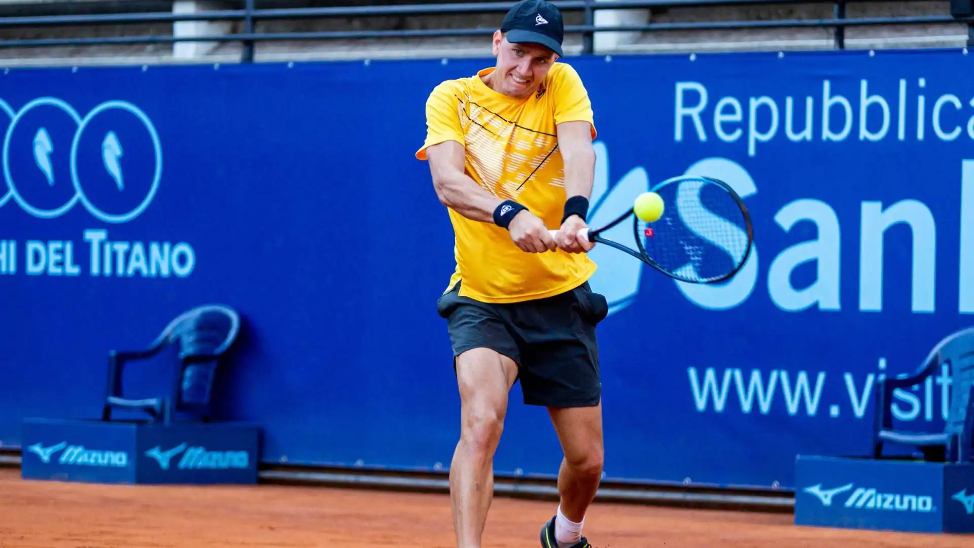 Sono numerosi i fattori da prendere in considerazione quando si scende in campo sulla superficie lenta: ecco 10 consigli (foto Chapman/San Marino Open)