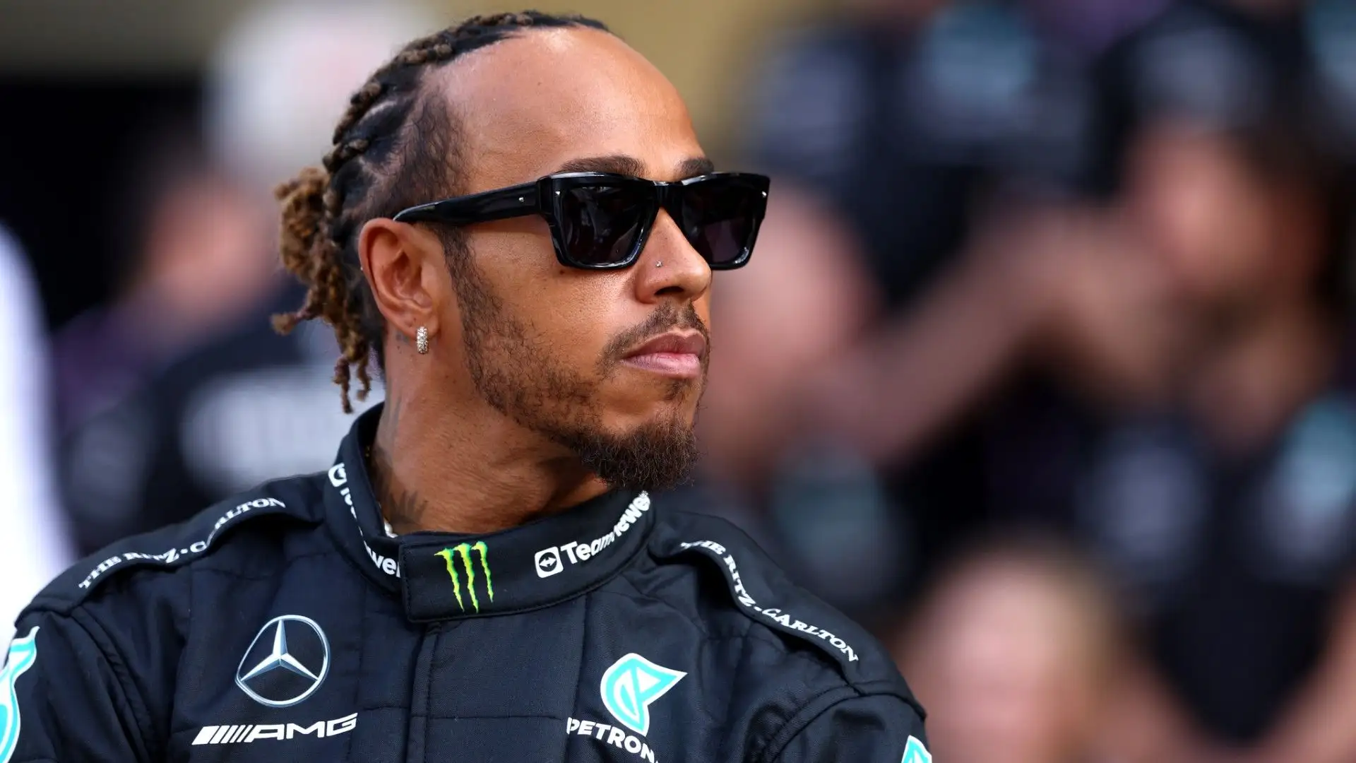 Il rettilineo principale della pista di Silverstone dal 2020 si chiama "Hamilton Straight" in suo onore
