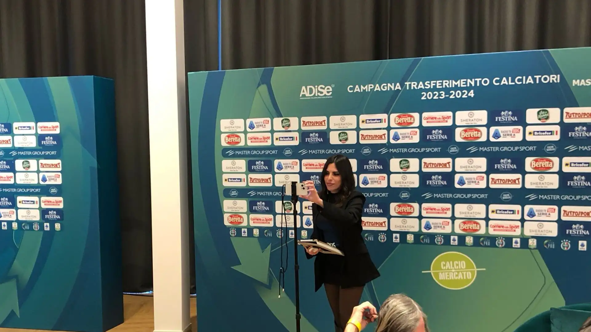 Saltata l'operazione Lazio-Kent. L'esterno d'attacco è rimasto al Fenerbahce.