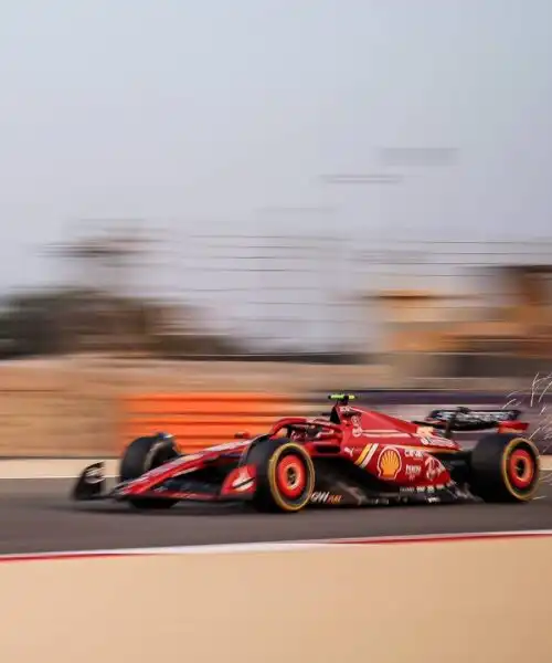 Test F1: Carlos Sainz davanti a tutti nel day-2