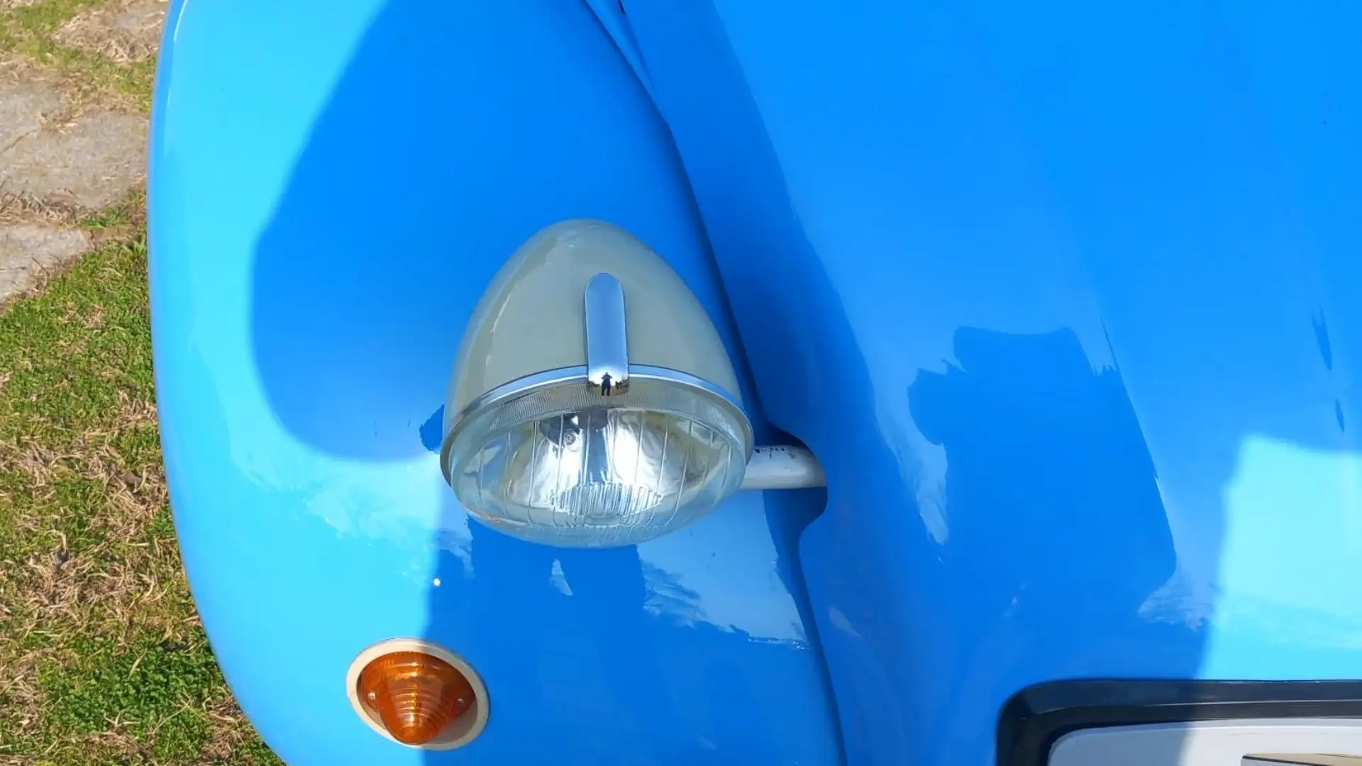 3.872.583 2CV vendute nella versione berlina 