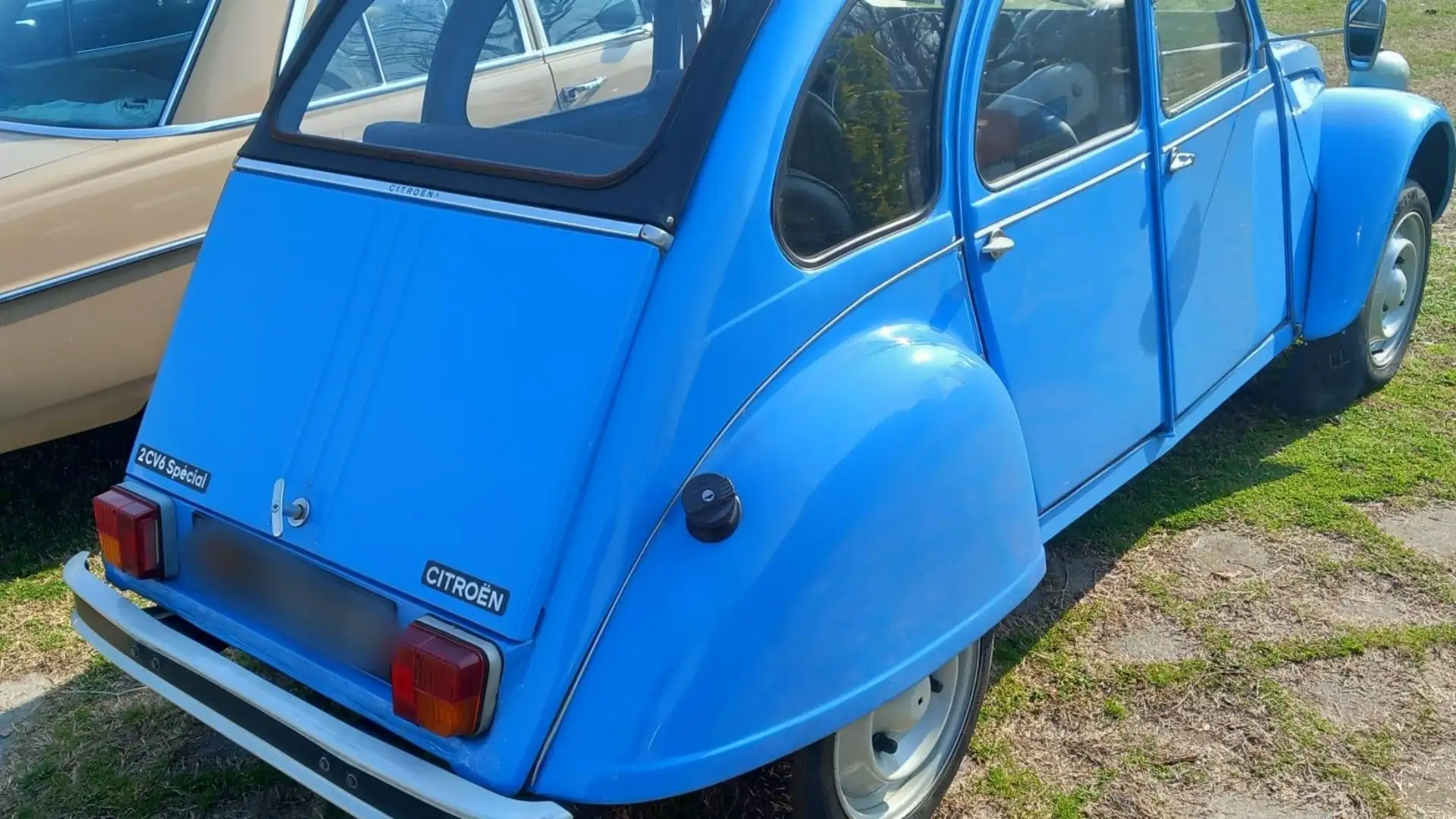 144.953, per concludere, nella versione Méhari.
