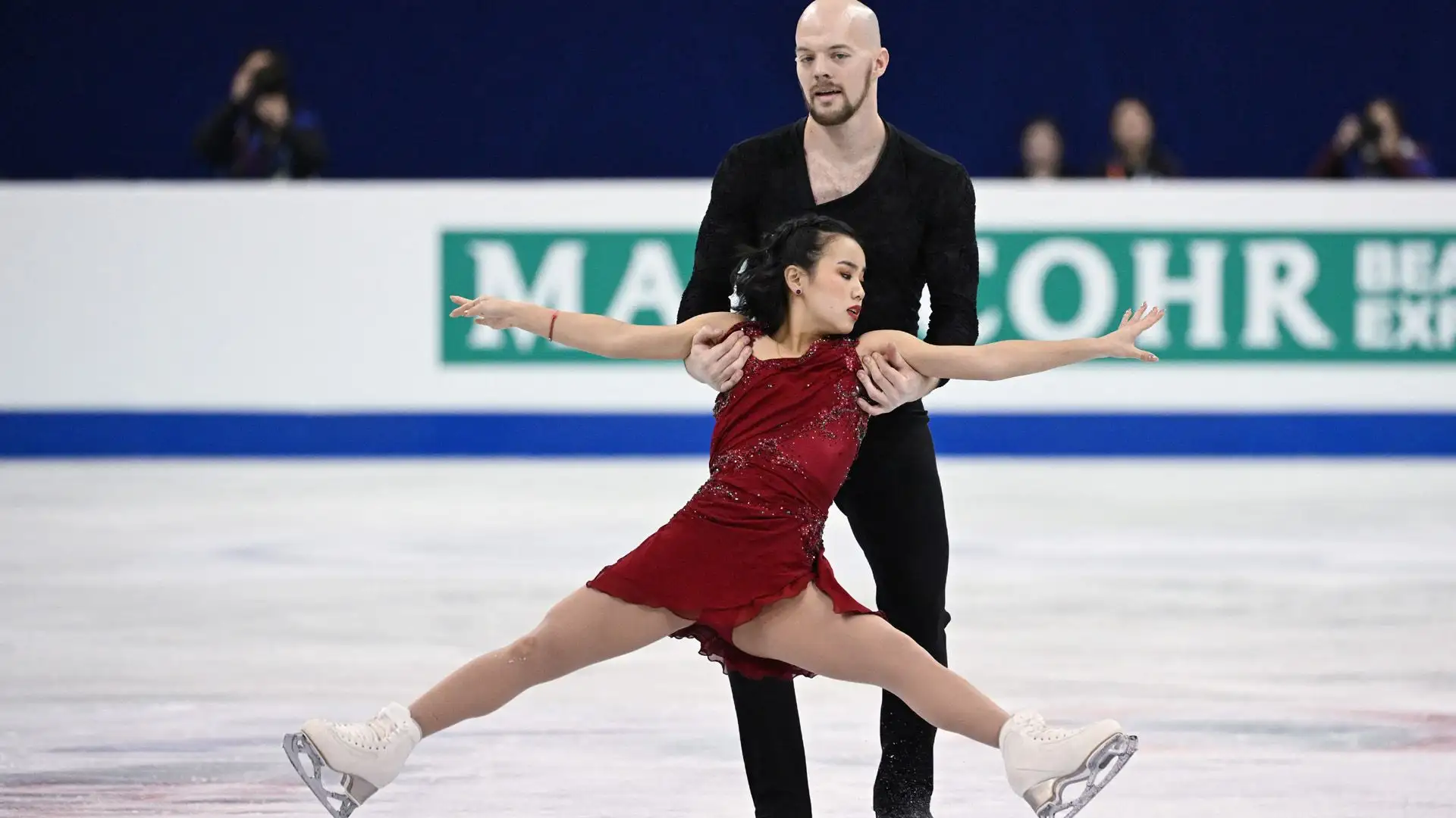 La kermesse di pattinaggio di figura è andata in scena a Shanghai