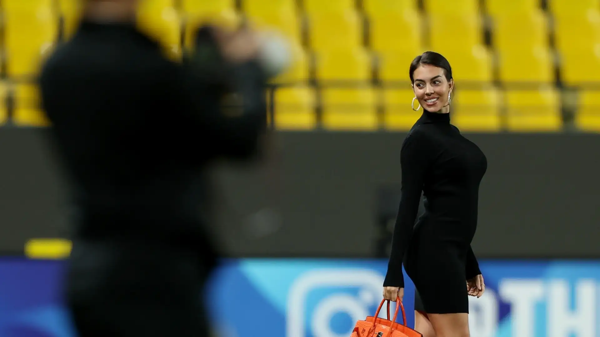 Georgina, in campo con i figli, ha festeggiato con Ronaldo la vittoria