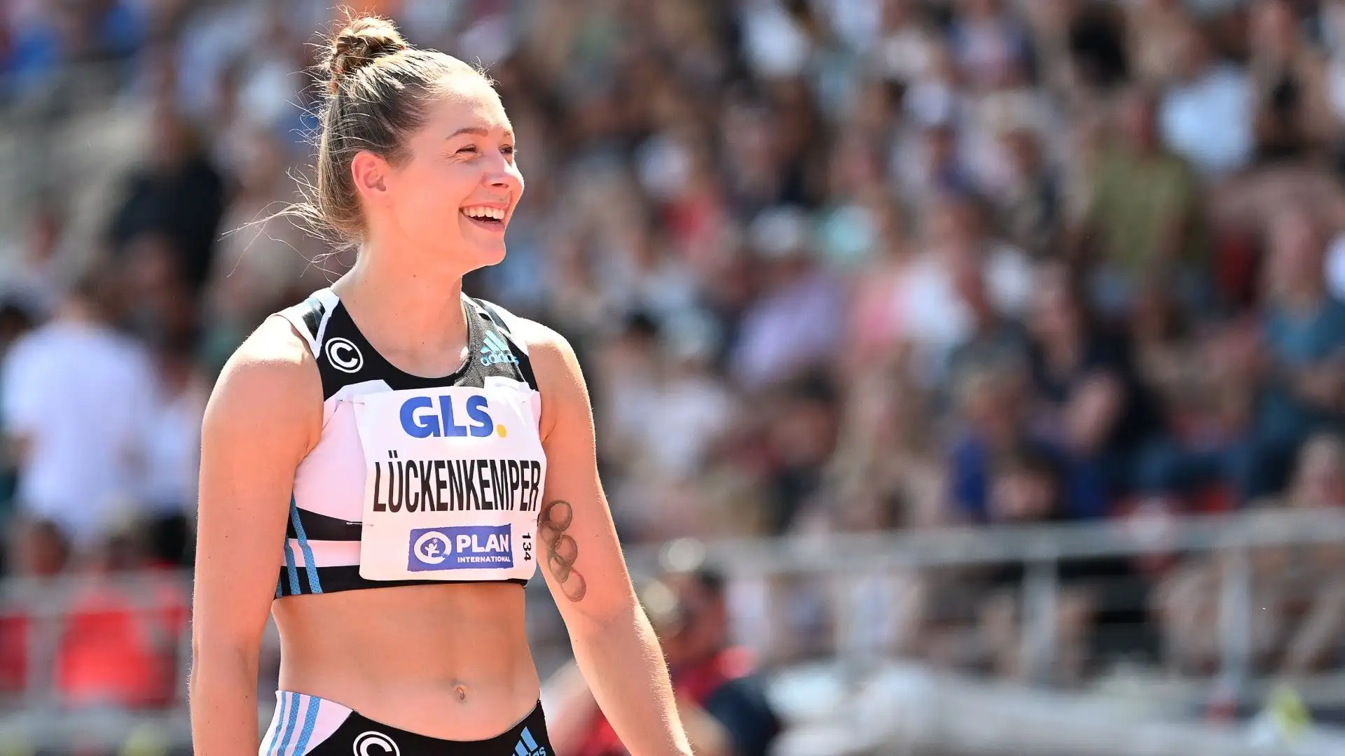 Gina Lückenkemper è un esempio di dedizione e impegno nello sport
