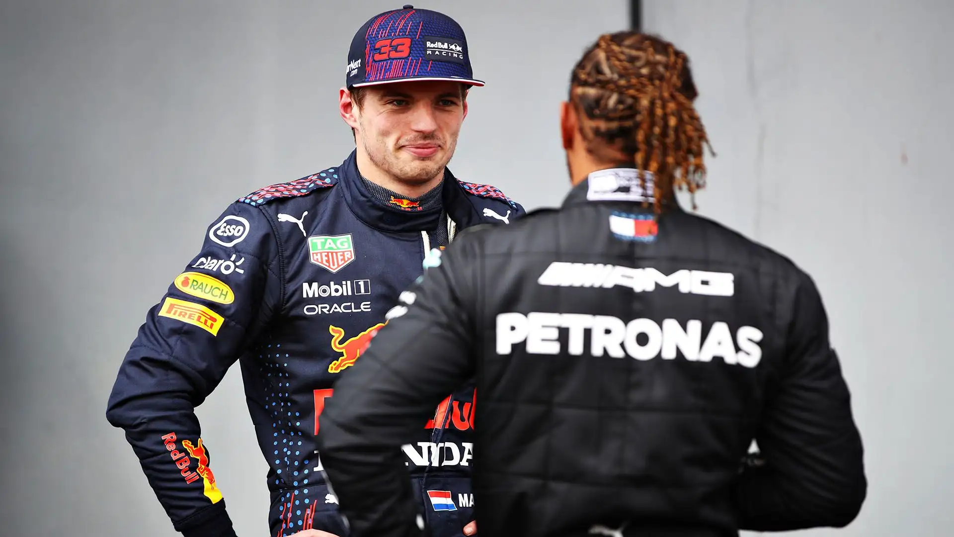 Secondo Verstappen, Ferrari e Lewis Hamilton sono stati costretti ad anticipare l'annuncio a causa di una fuga di notizie