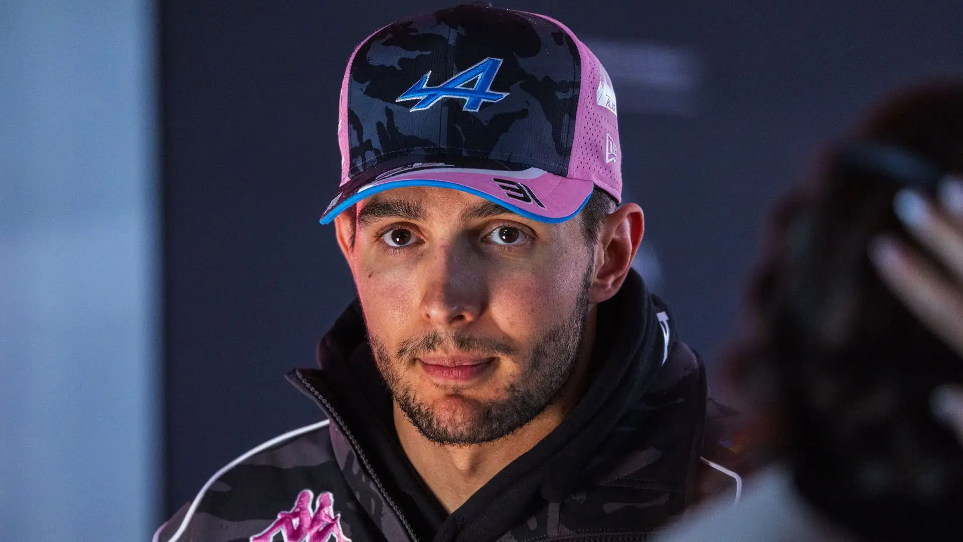 "Io devo pensare a fare un buon lavoro in pista, lascio che il mio manager se ne occupi"
