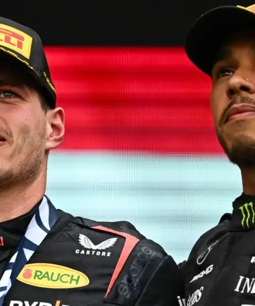 Hamilton-Ferrari, la stella di F1 è sicura: ”Possono battere Verstappen”. Foto