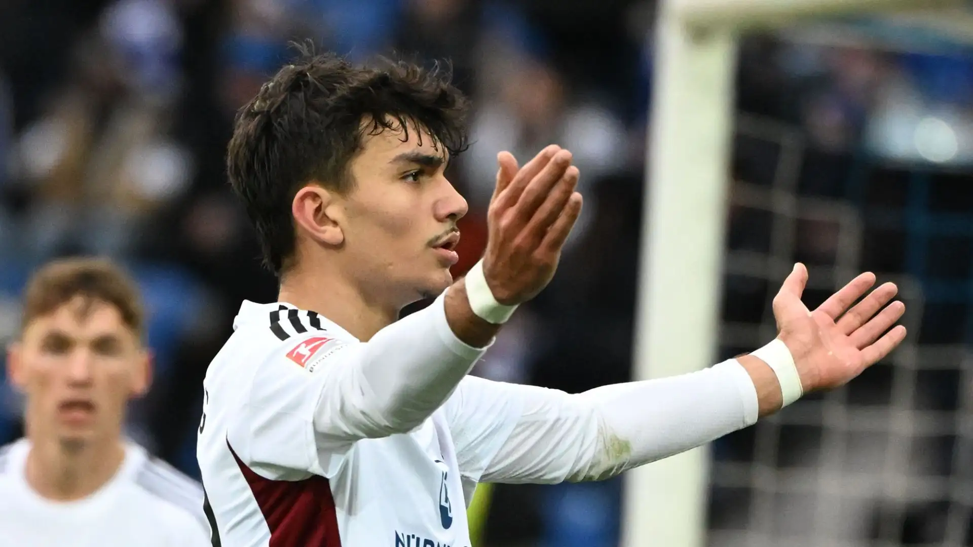 Sulle sue tracce anche diversi club di Bundesliga, oltre a Galarasaray e Newcastle