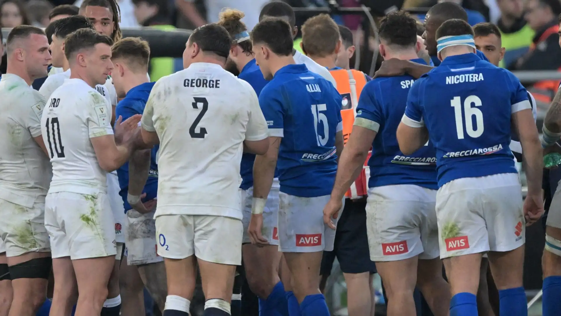 Gli Azzurri non sono riusciti a rompere il tabù che vede la Nazionale dei Tre Leoni sempre vincente, ma hanno guadagnato un prezioso punto bonus