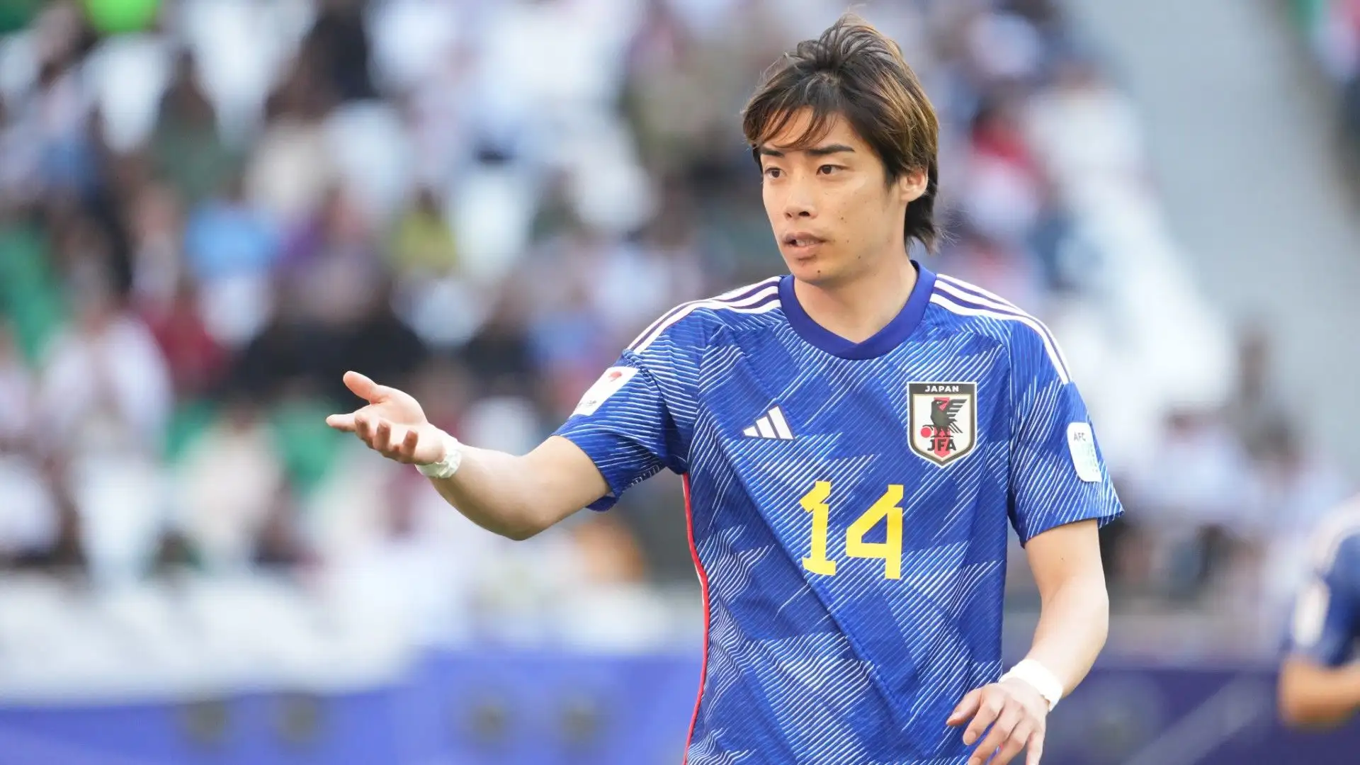 In precedenza il calciatore ha giocato per Genk, Kashiwa Reysol e Ventforet Kofu
