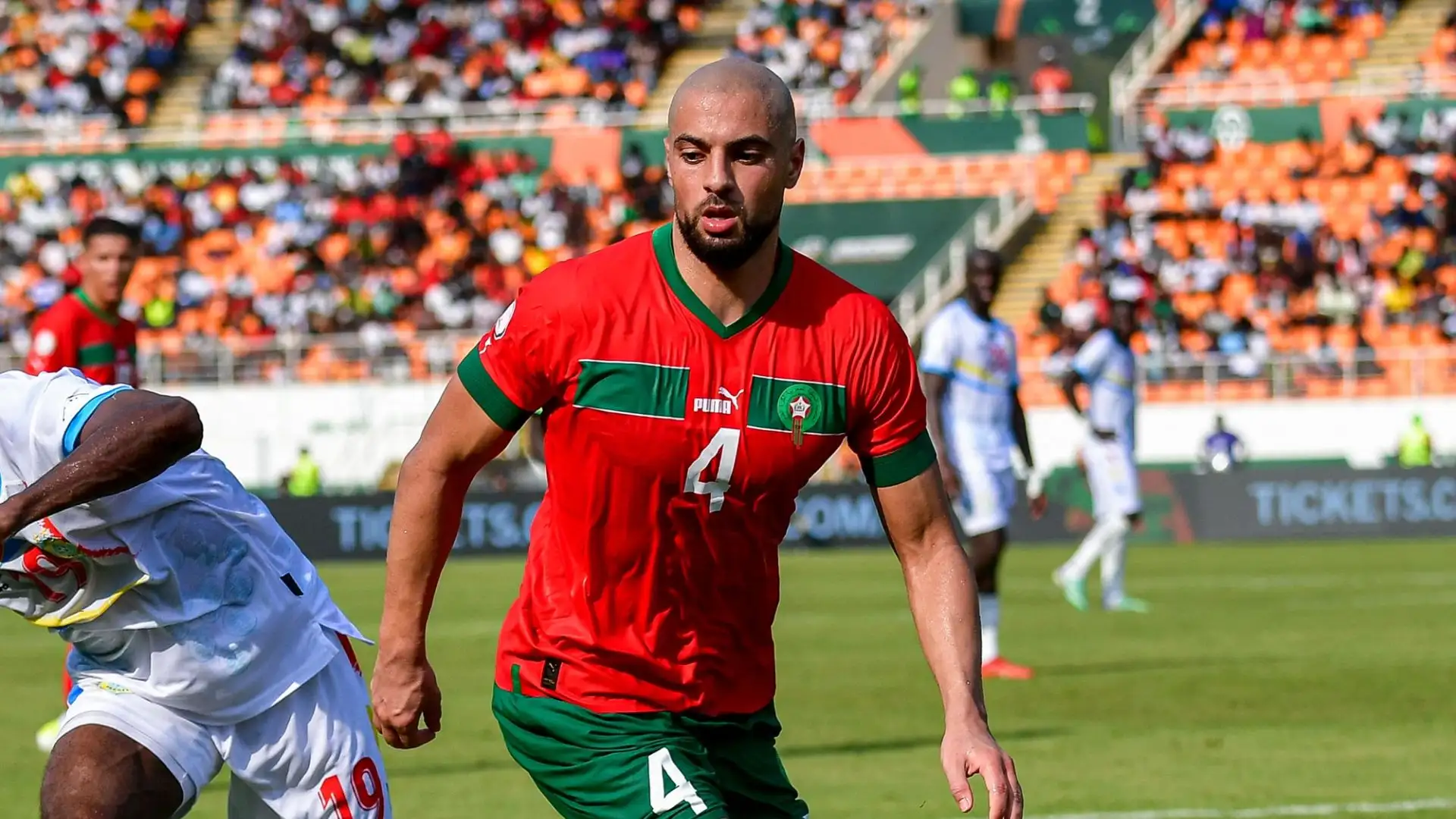 Amrabat in questa stagione in Inghilterra ha giocato appena 19 partite, per un totale di poco più di 1000 minuti
