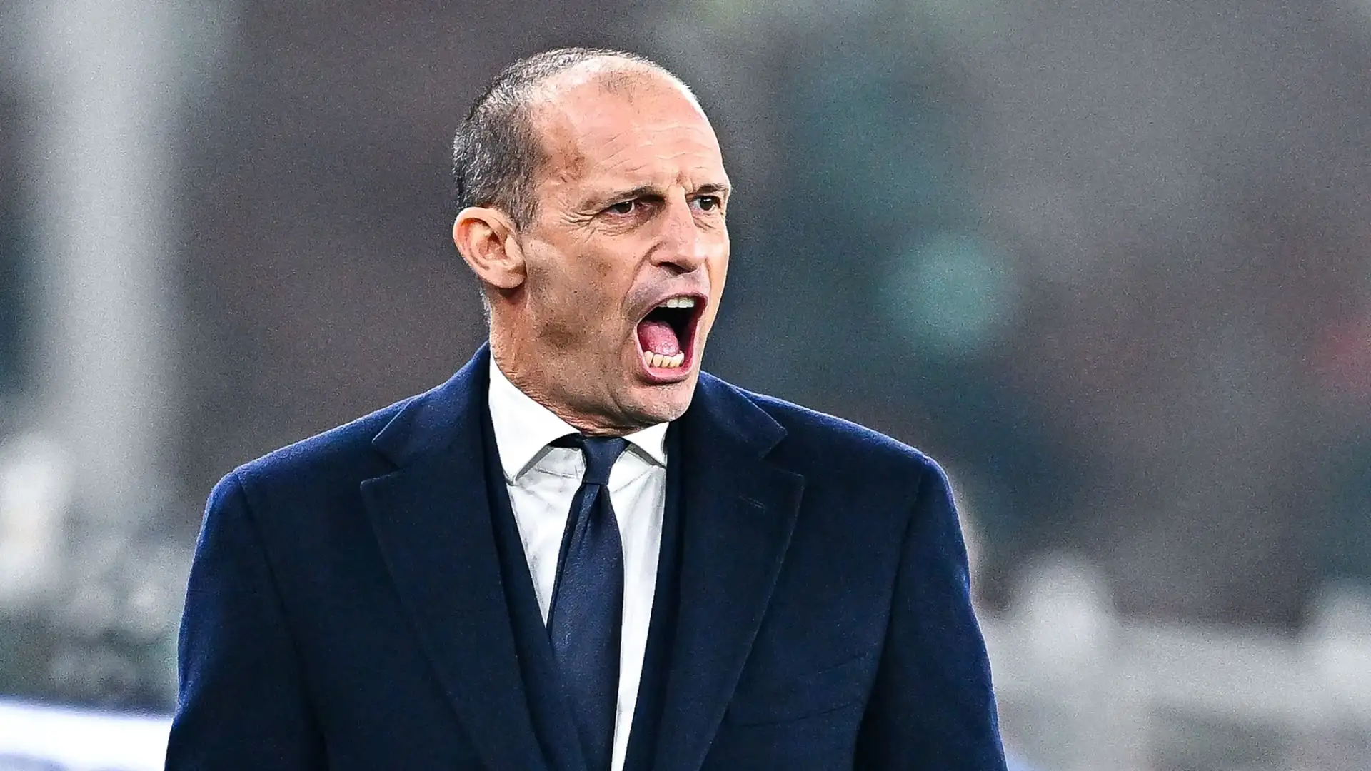 Inoltre non è sicuro del pieno supporto della nuova dirigenza, riporta Sportmediaset 