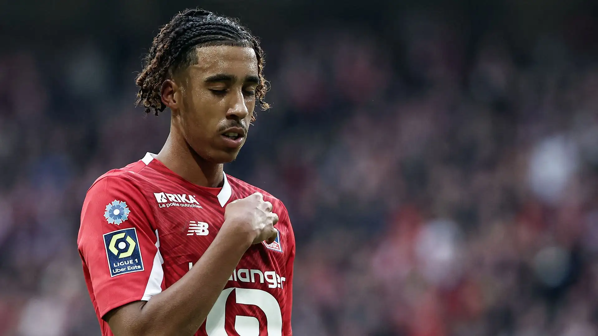 Dopo il caso Mbappé, i due giganti del calcio si scontrano per un altro giocatore, Leny Yoro