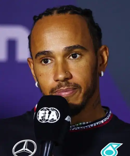 F1, Lewis Hamilton sorride: “Ora sembra una macchina da corsa”