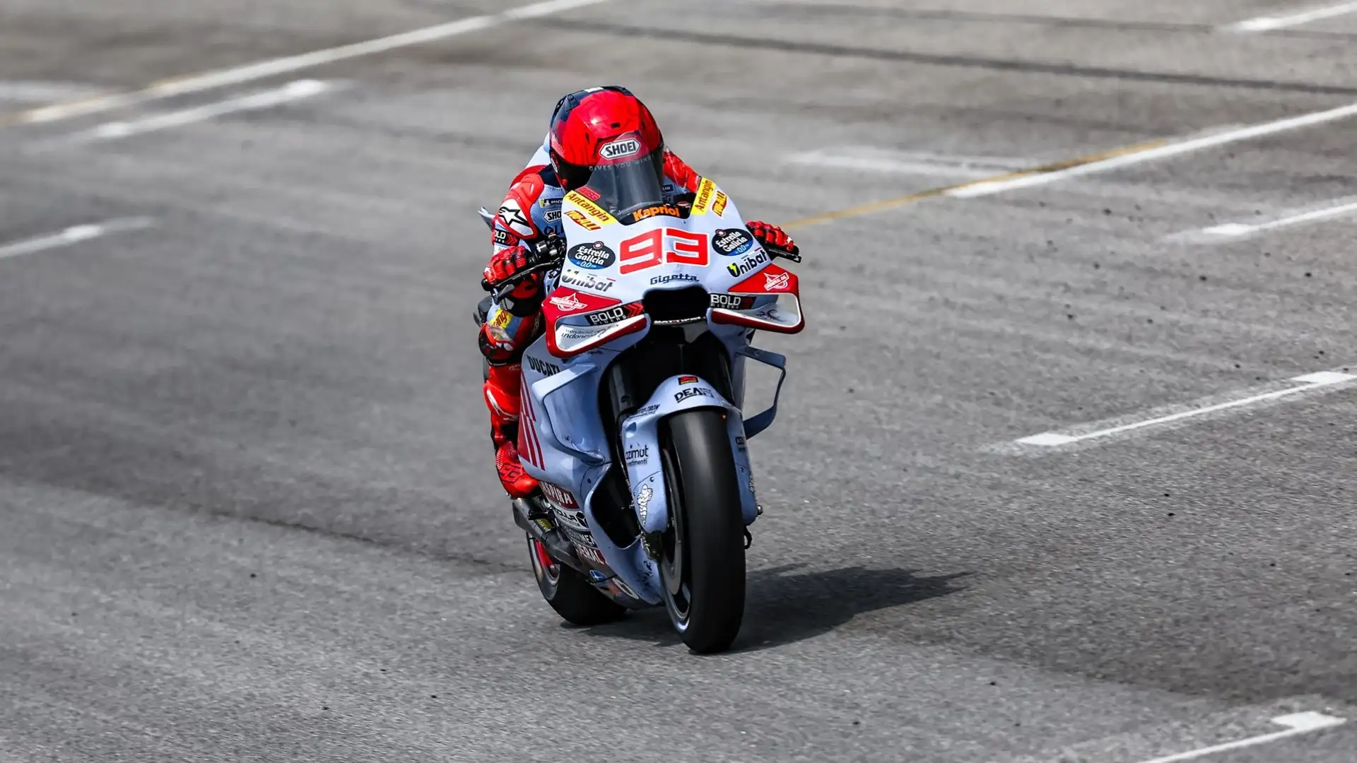"Sto ancora guidando la Ducati come se fosse una Honda. A Valencia andava bene, qui no"