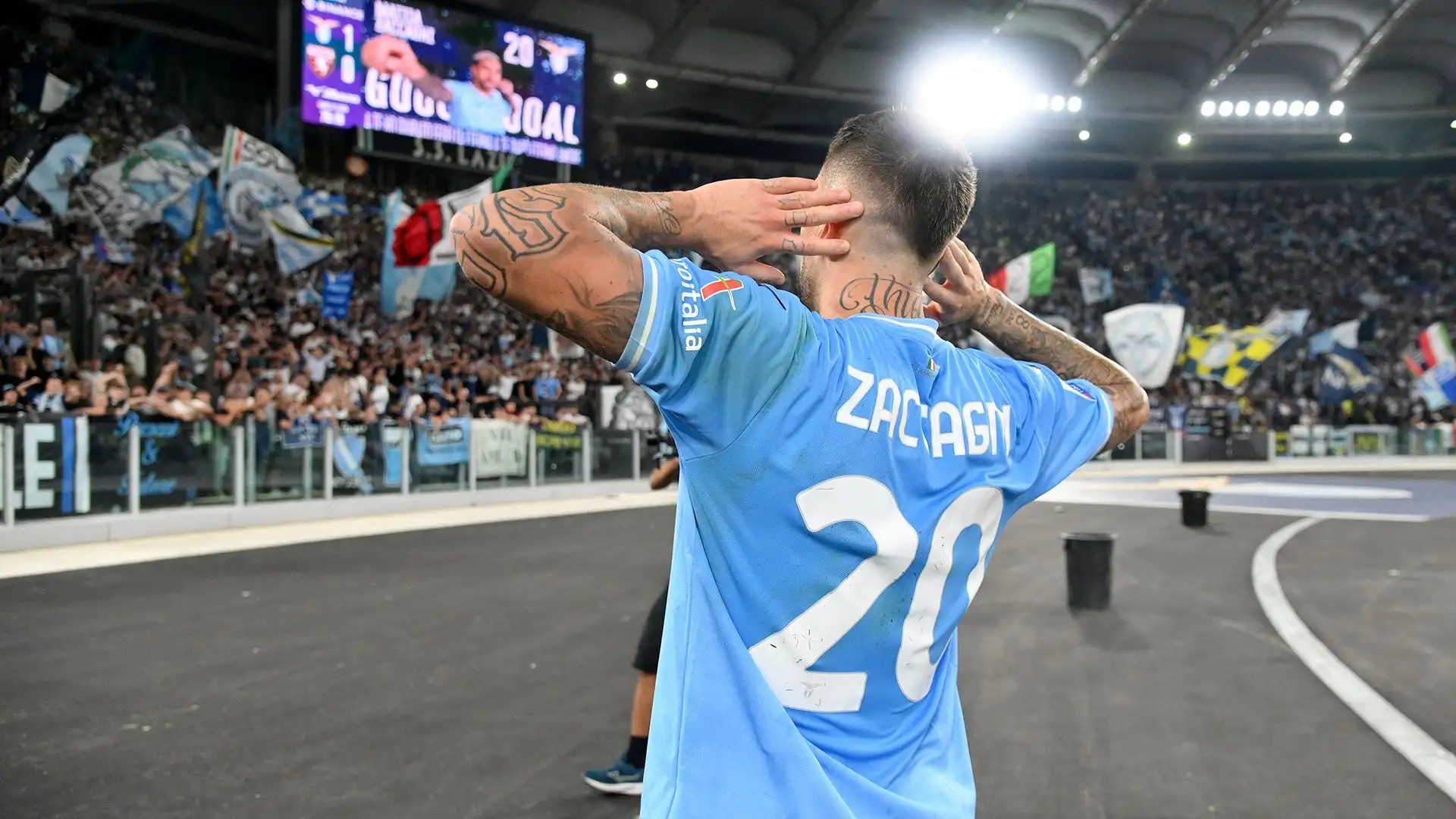 Nei mesi scorsi il calciatore ha avuto anche qualche frizione con Claudio Lotito
