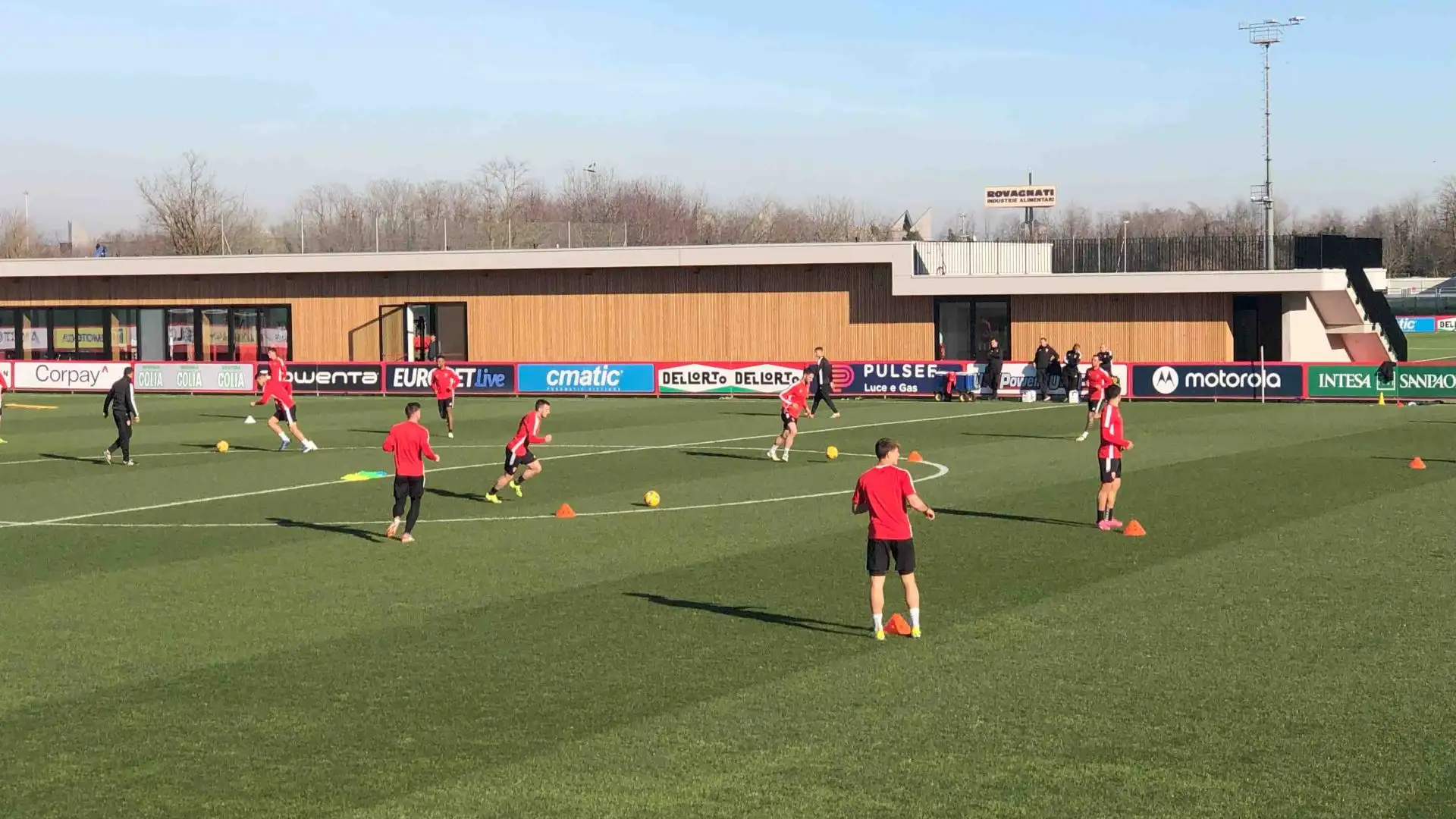 Dopo un breve riscaldamento si è partiti con l'allenamento vero e proprio.