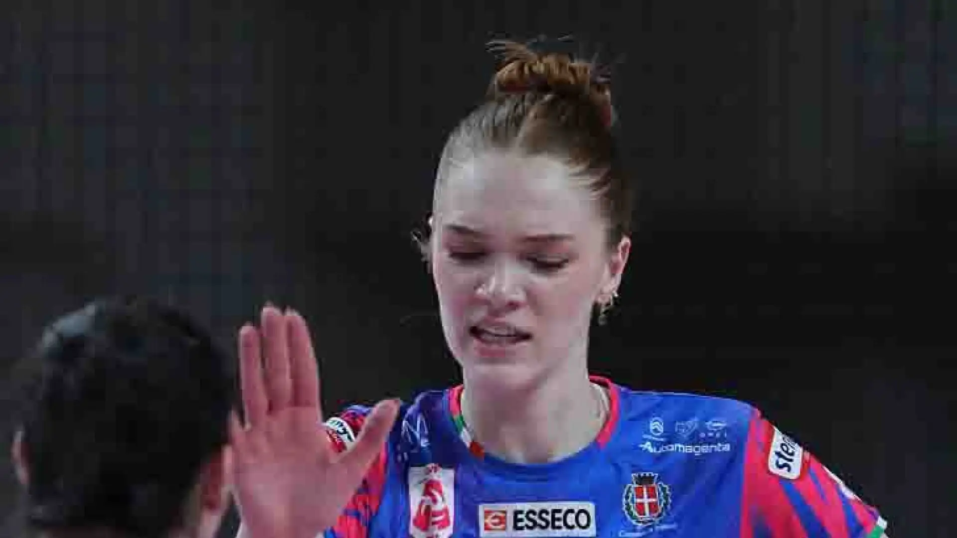 Solito apporto offensivo del duo Markova-Akimova, 35 volte a segno in due. 