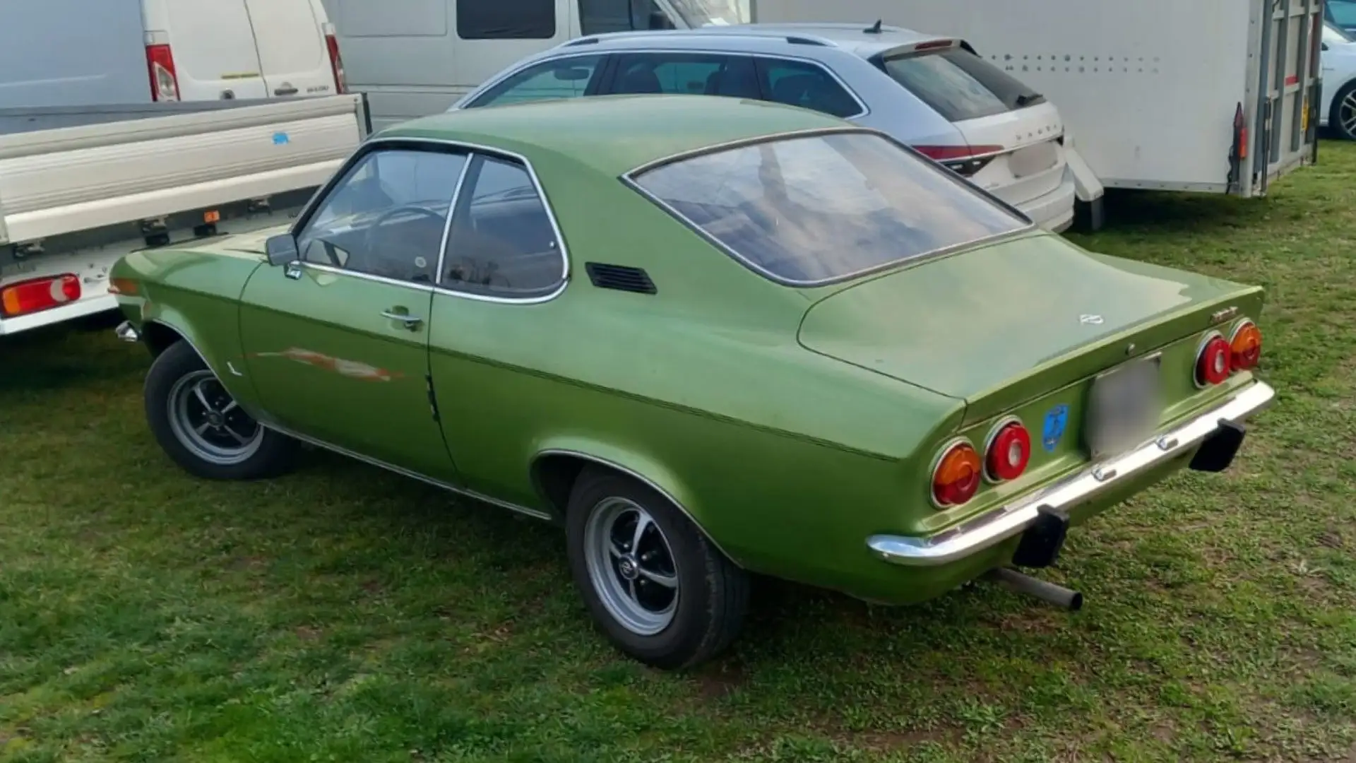 La Manta è anche una coupé di fascia media