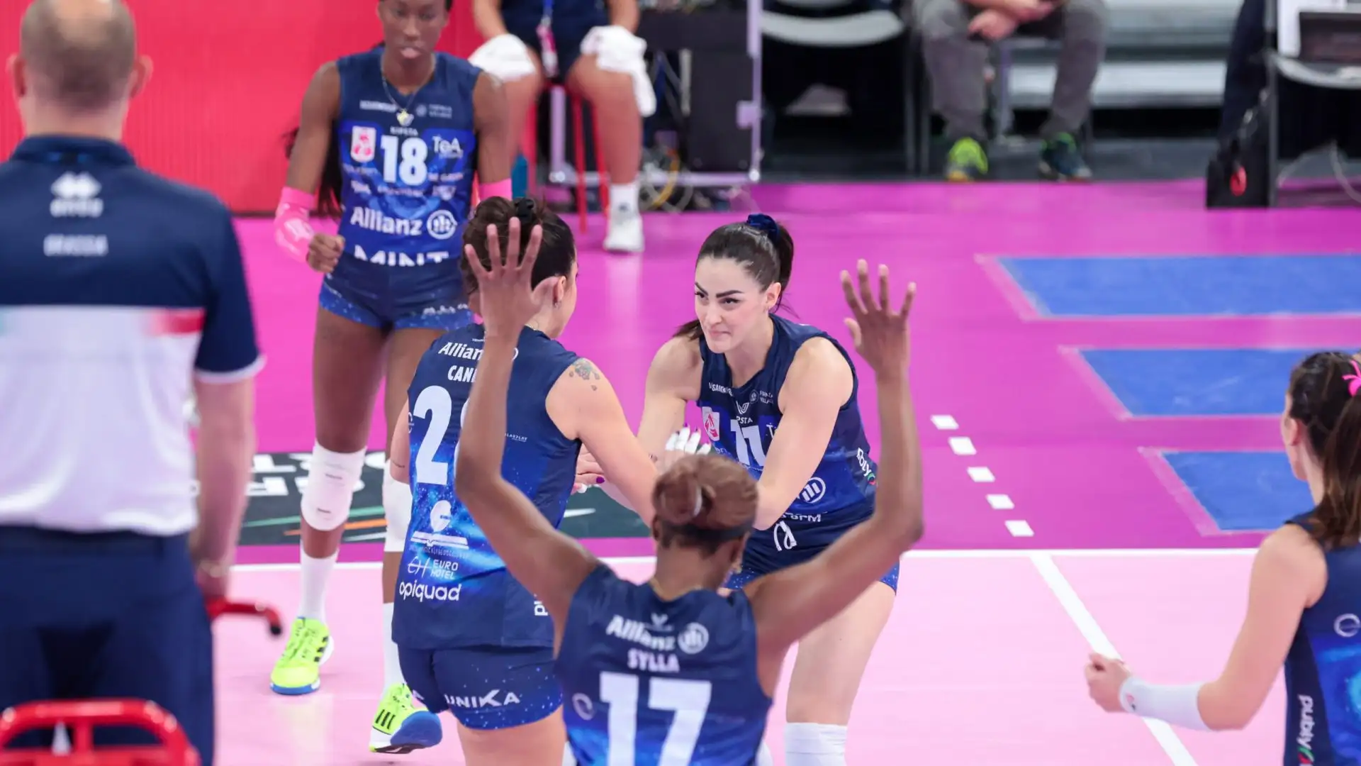I biglietti sono esauriti da settimane per il big match tra Conegliano e Milano.