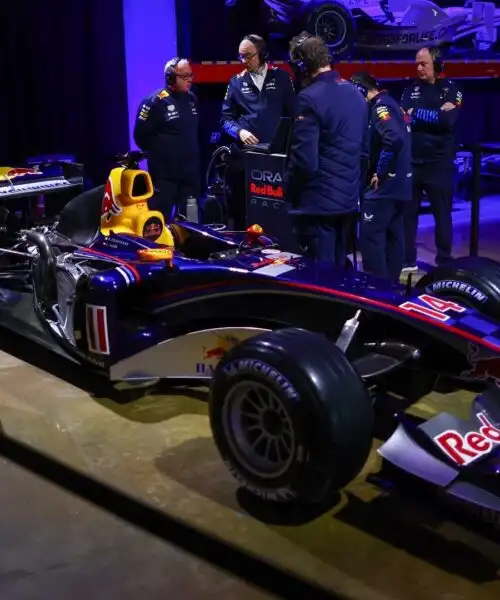 Presentata la Red Bull RB20. Chris Horner e Max Verstappen sono fiduciosi