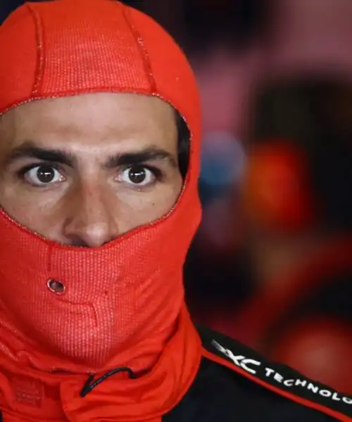 Ferrari, Carlos Sainz rompe il silenzio su Lewis Hamilton