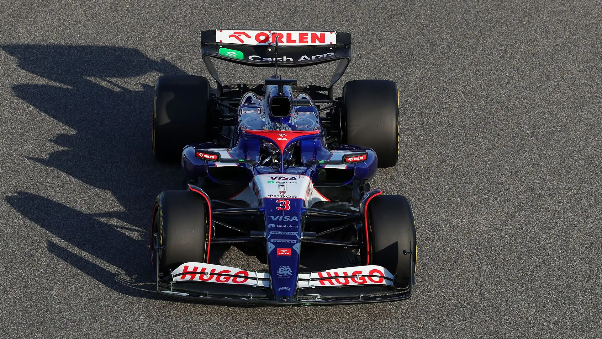 Daniel Ricciardo della Visa Cash App RB VCARB 01