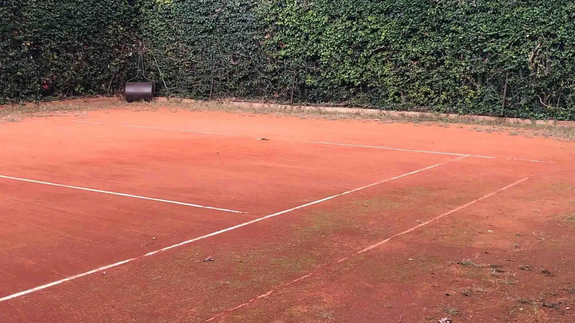 I giudici di linea almeno nei grandi tornei professionistici non esistono più.